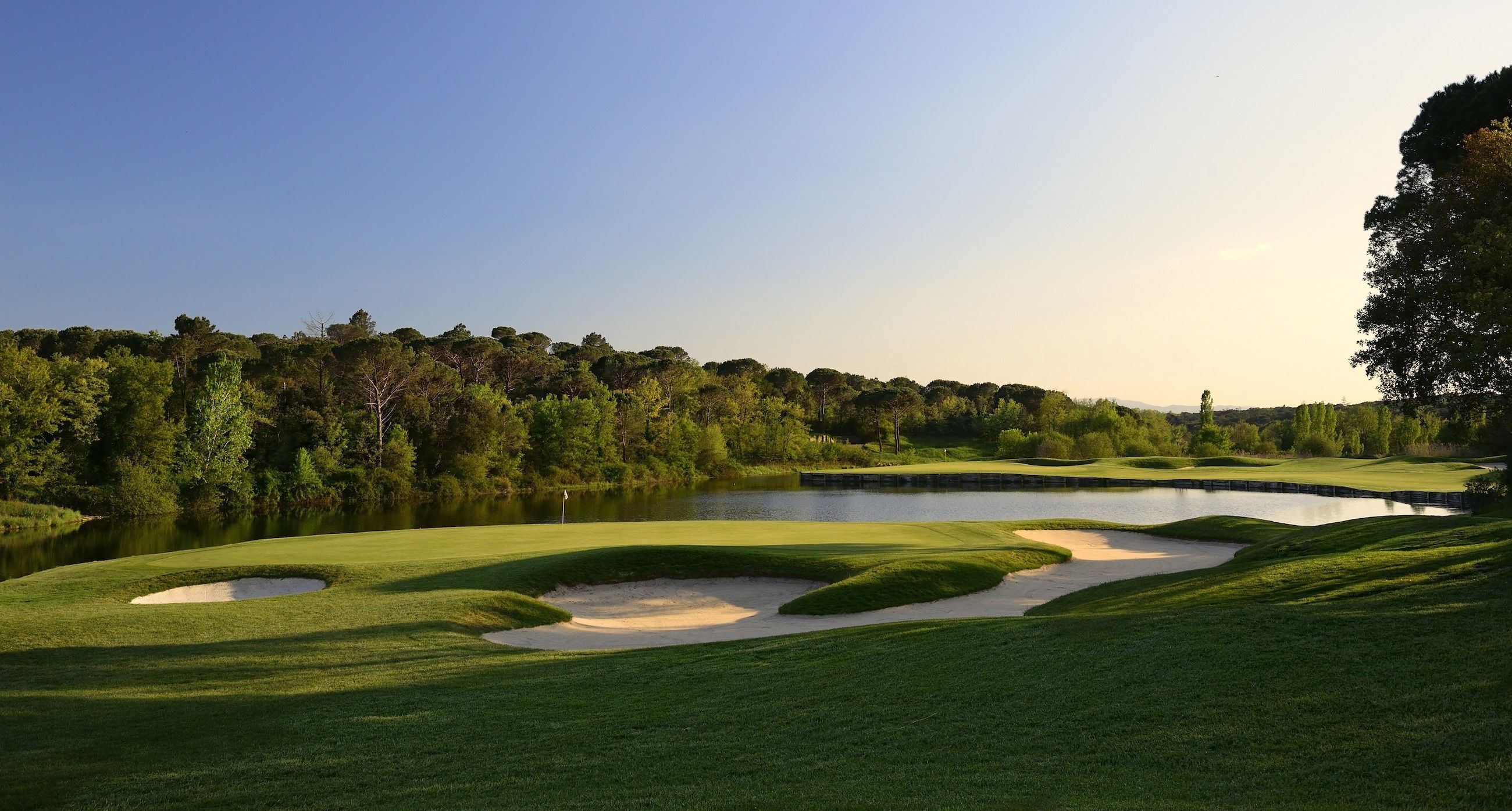 Uno de los greens del PGA Caldes de Malavella, que aspira a acoger la Ryder Cup de 2031.