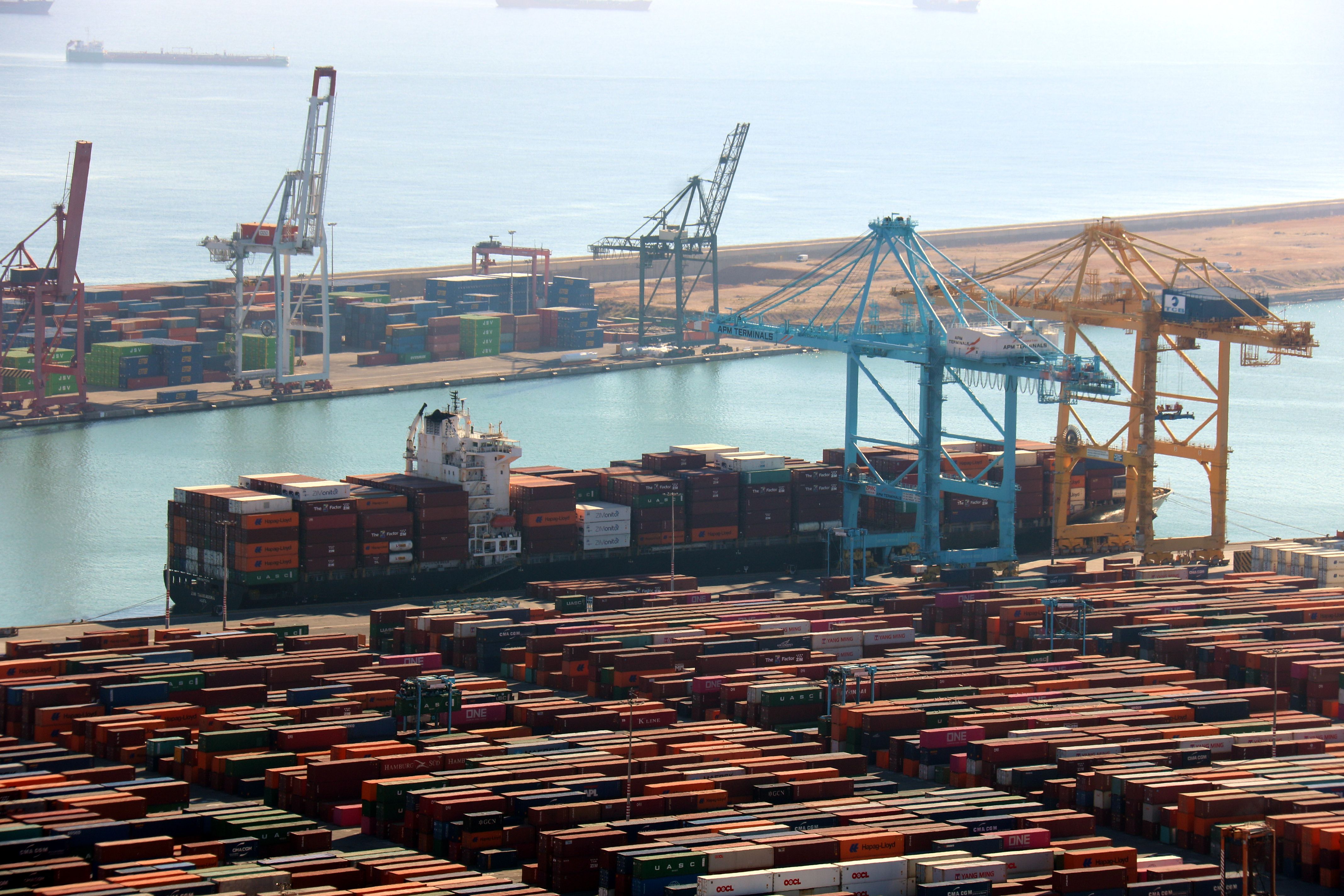 Contenedores de mercancías en el Port de Barcelona | ACN