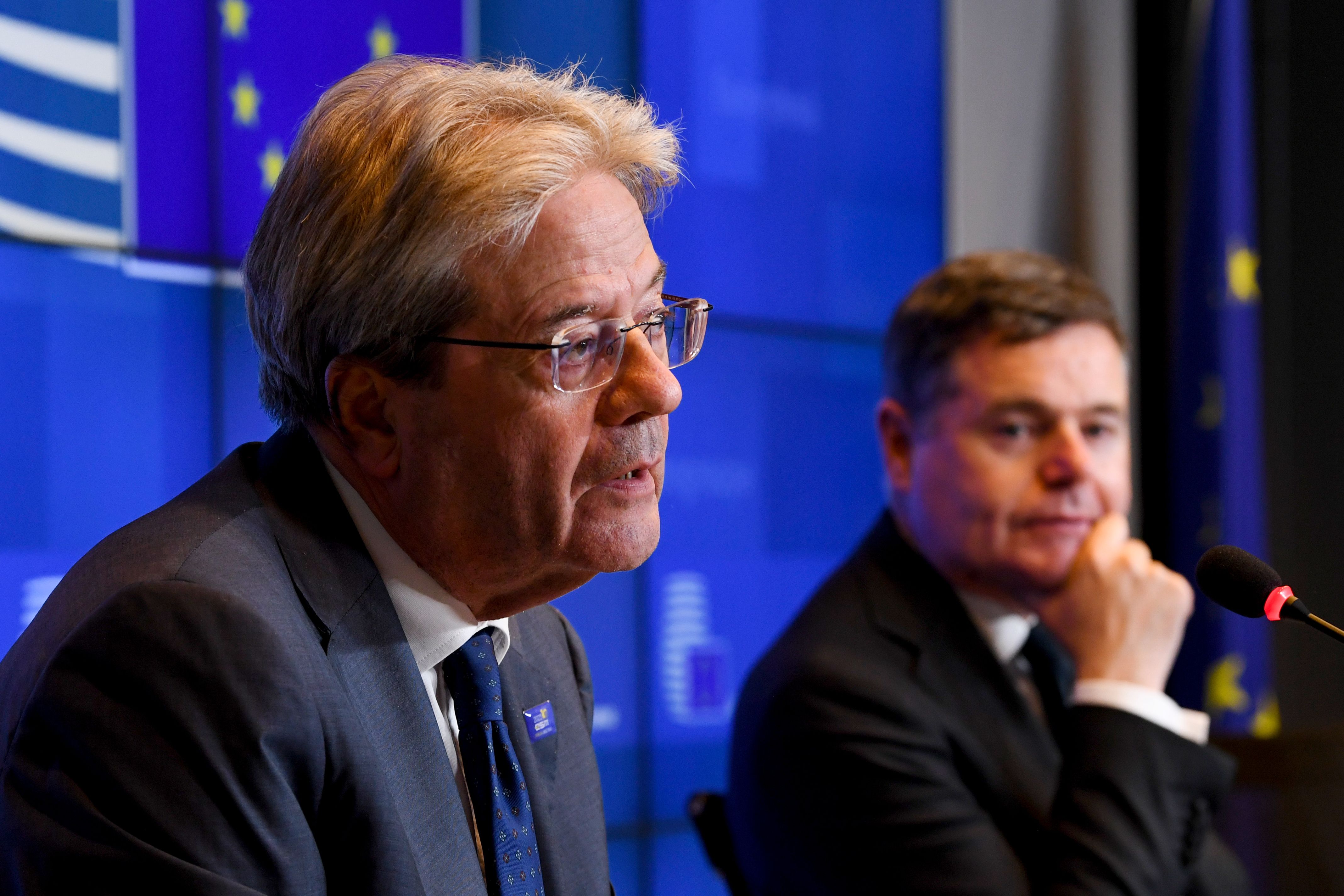 El comissari d'Economia, Paolo Gentiloni, i el president de l'Eurogrup, Paschal Donohoe | Cedida