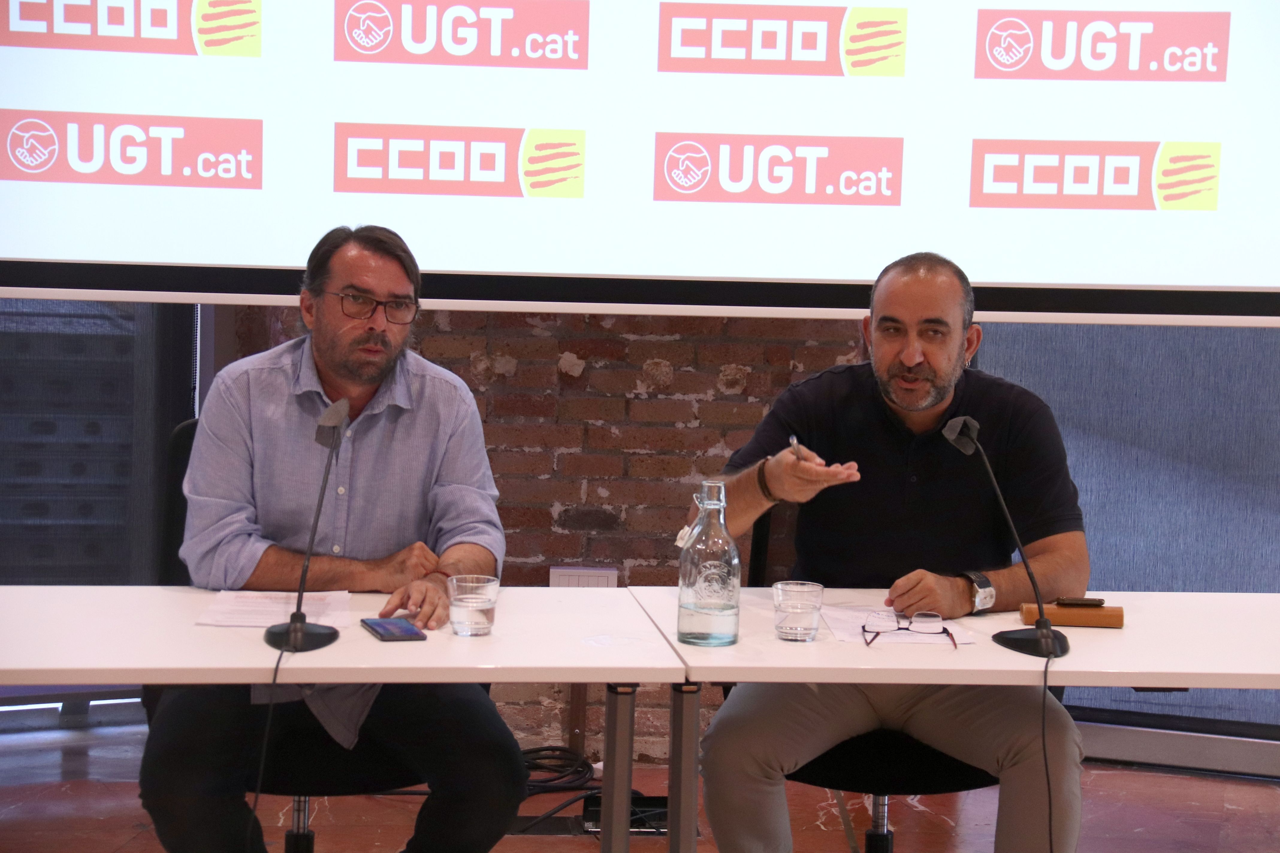 El secretari general d'UGT de Catalunya, Camil Ros, i de CCOO de Catalunya, Javier Pacheco | Aina Martí