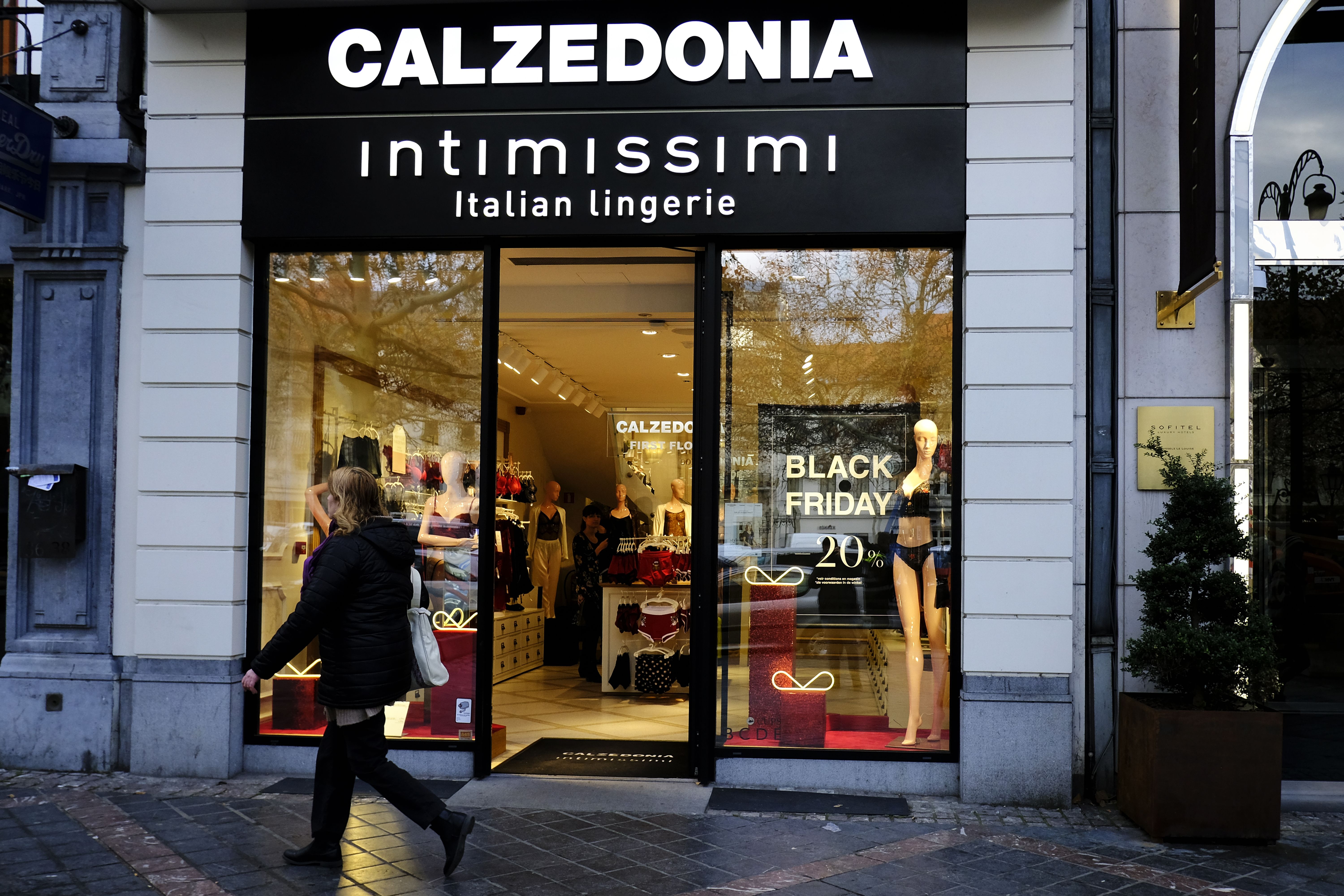 Una botiga de Calzedonia | iStock 