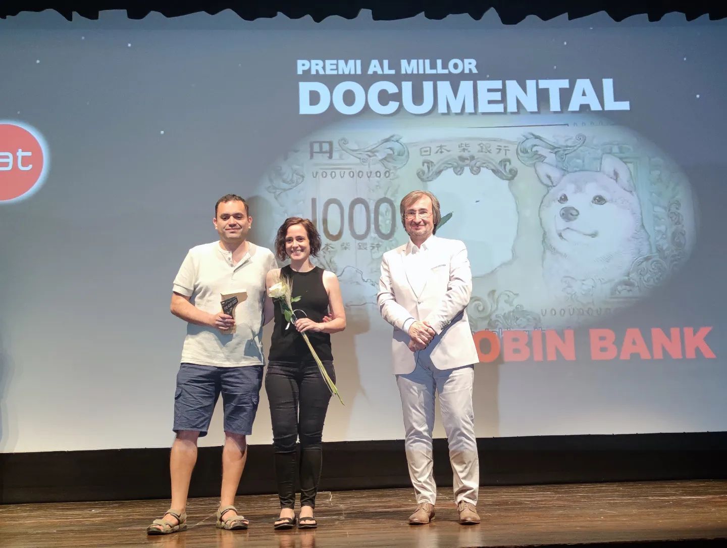 Anna Giralt y Jorge Caballero (Estocástica) recogiendo un premio | Cedida