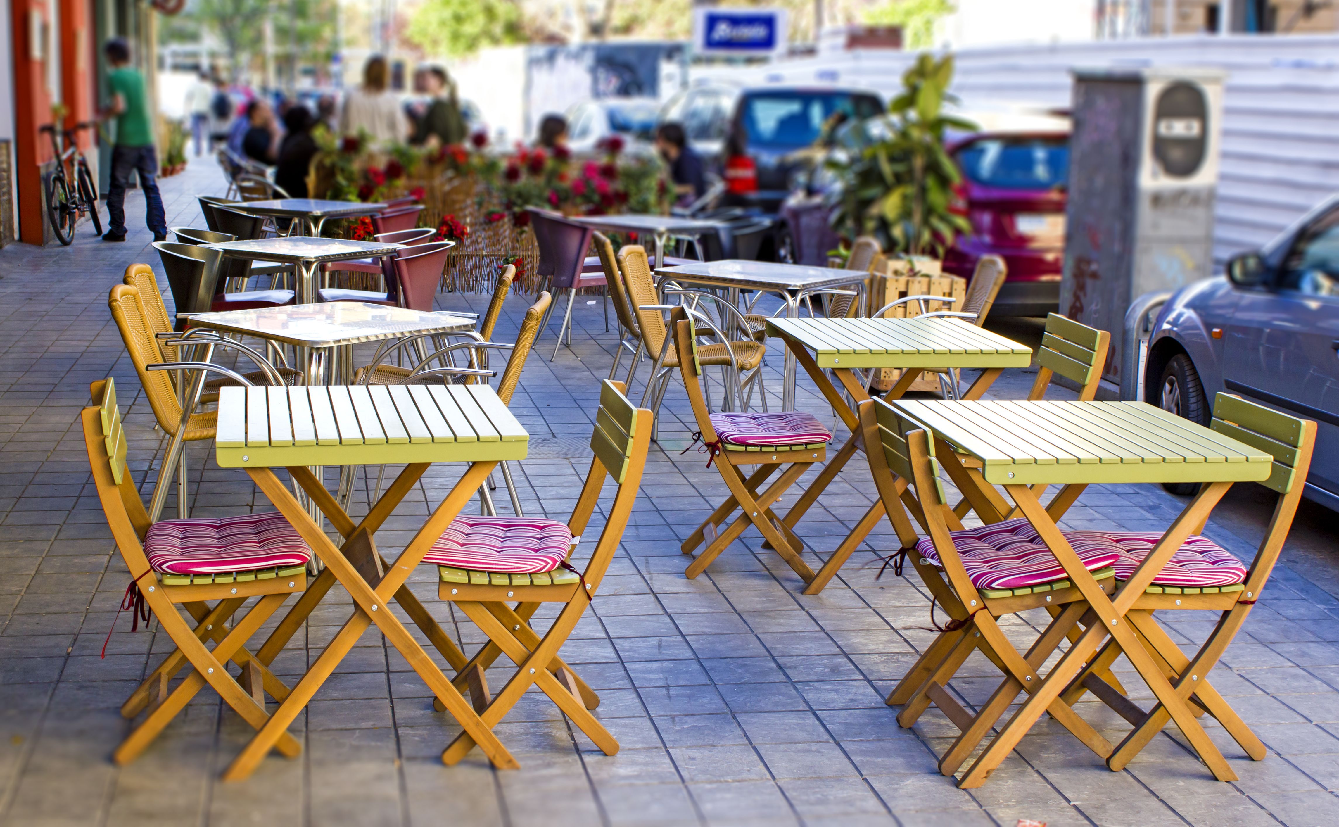 Una terraza de Valencia | iStock