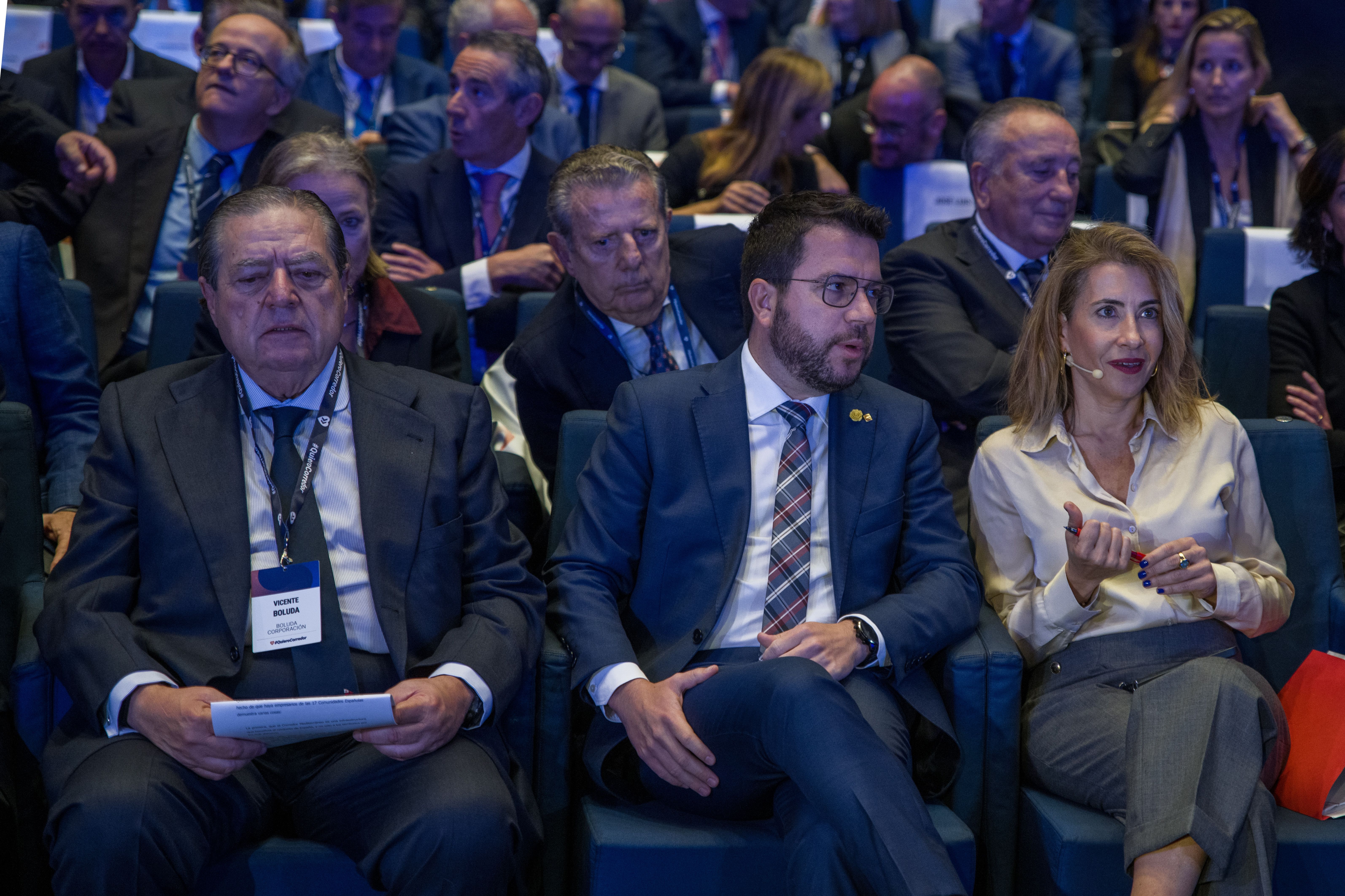 Vicente Boluda con el presidente Pere Aragonès y la ministra Raquel Sánchez en el sexto acto empresarial por el Corredor Mediterráneo| Lorena Sopêna / Europa Press