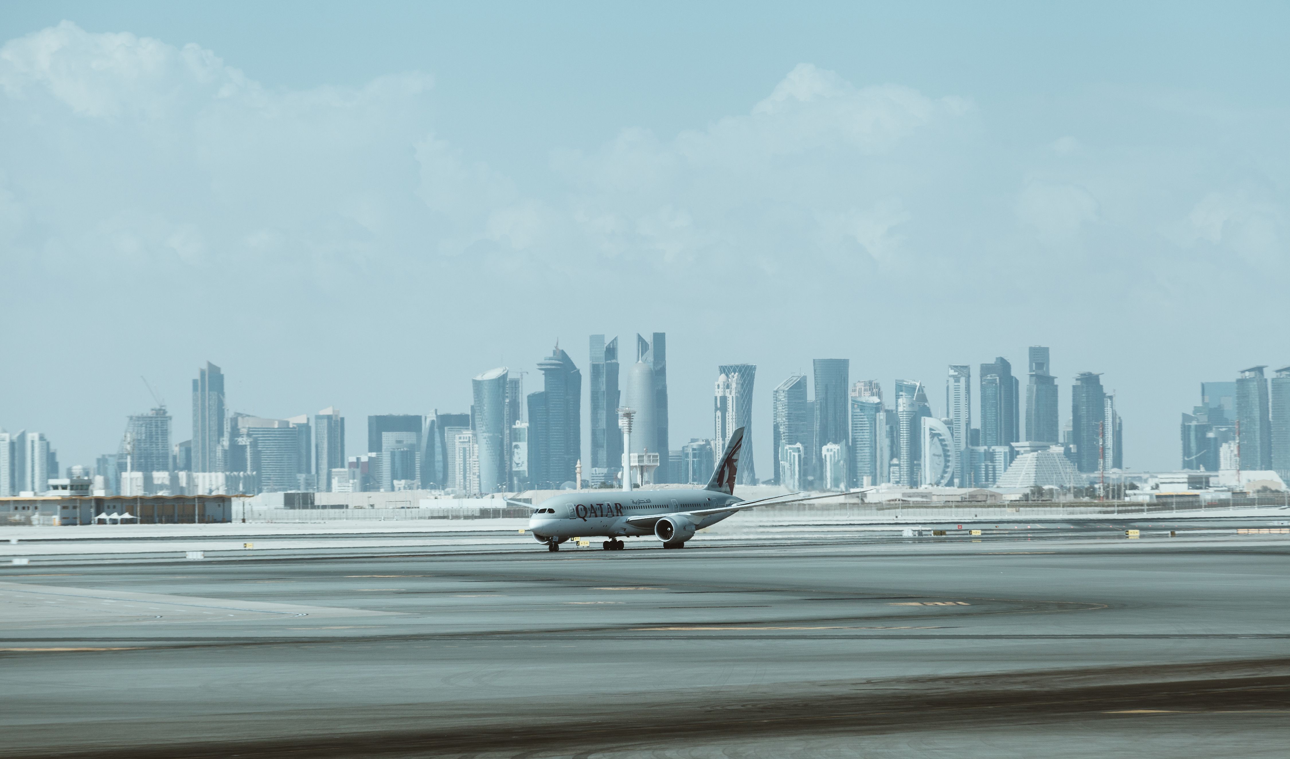 Imatge d'una pista a l'aeroport de Doha | iStock