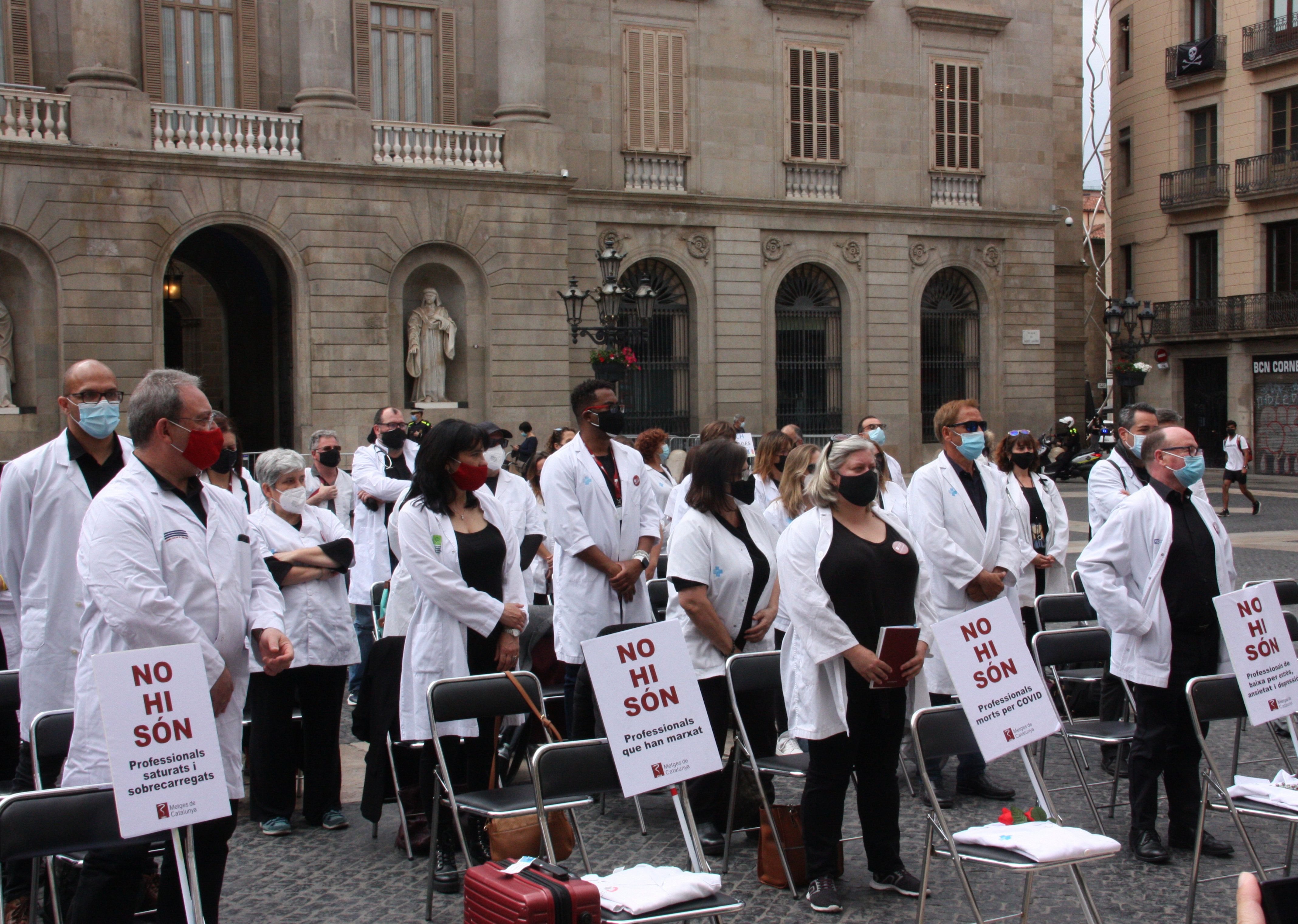 Metges de Catalunya protesten per les males condicions laborals | ACN