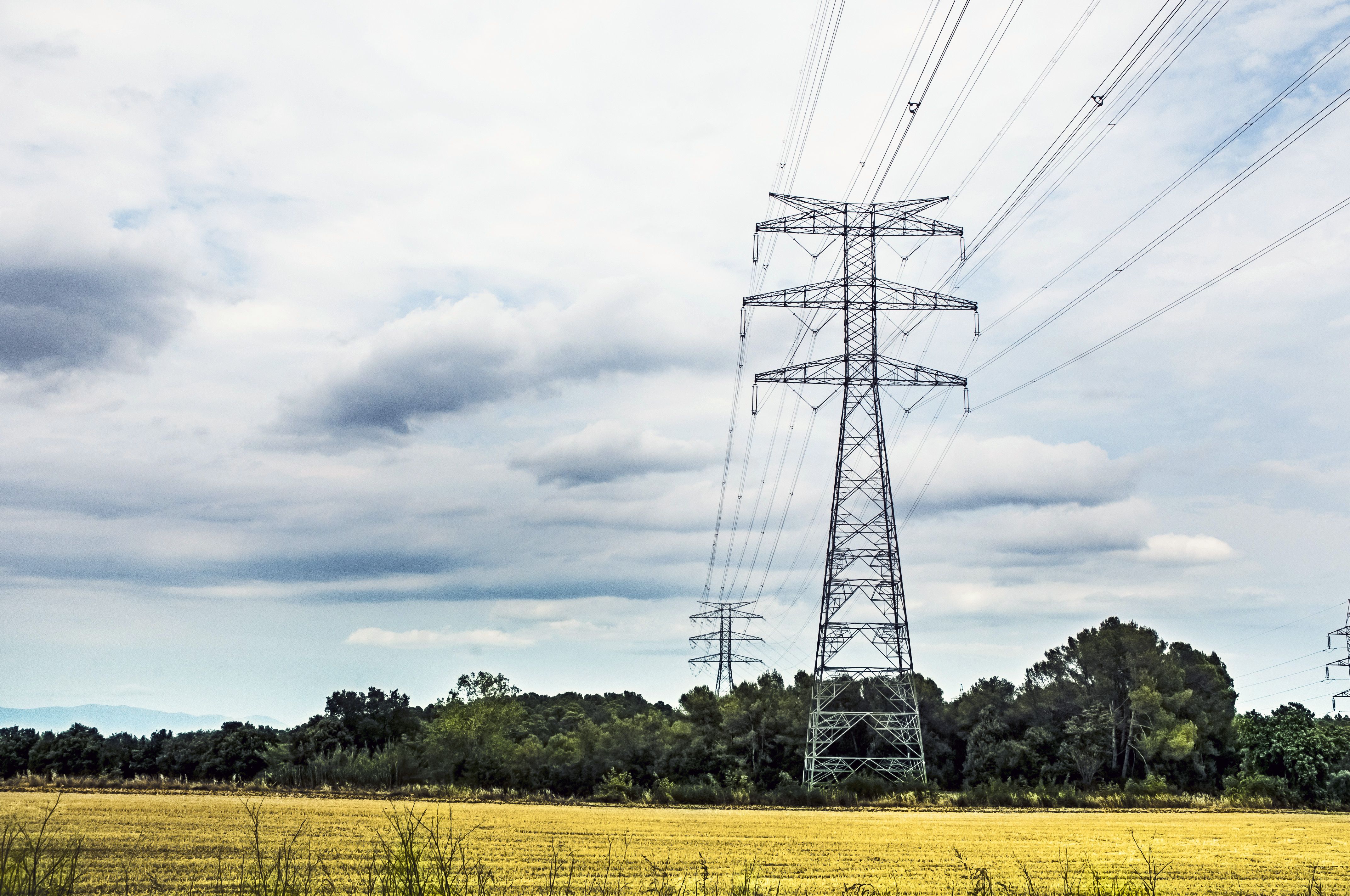 Imatge d'una torre d'electricitat | iStock