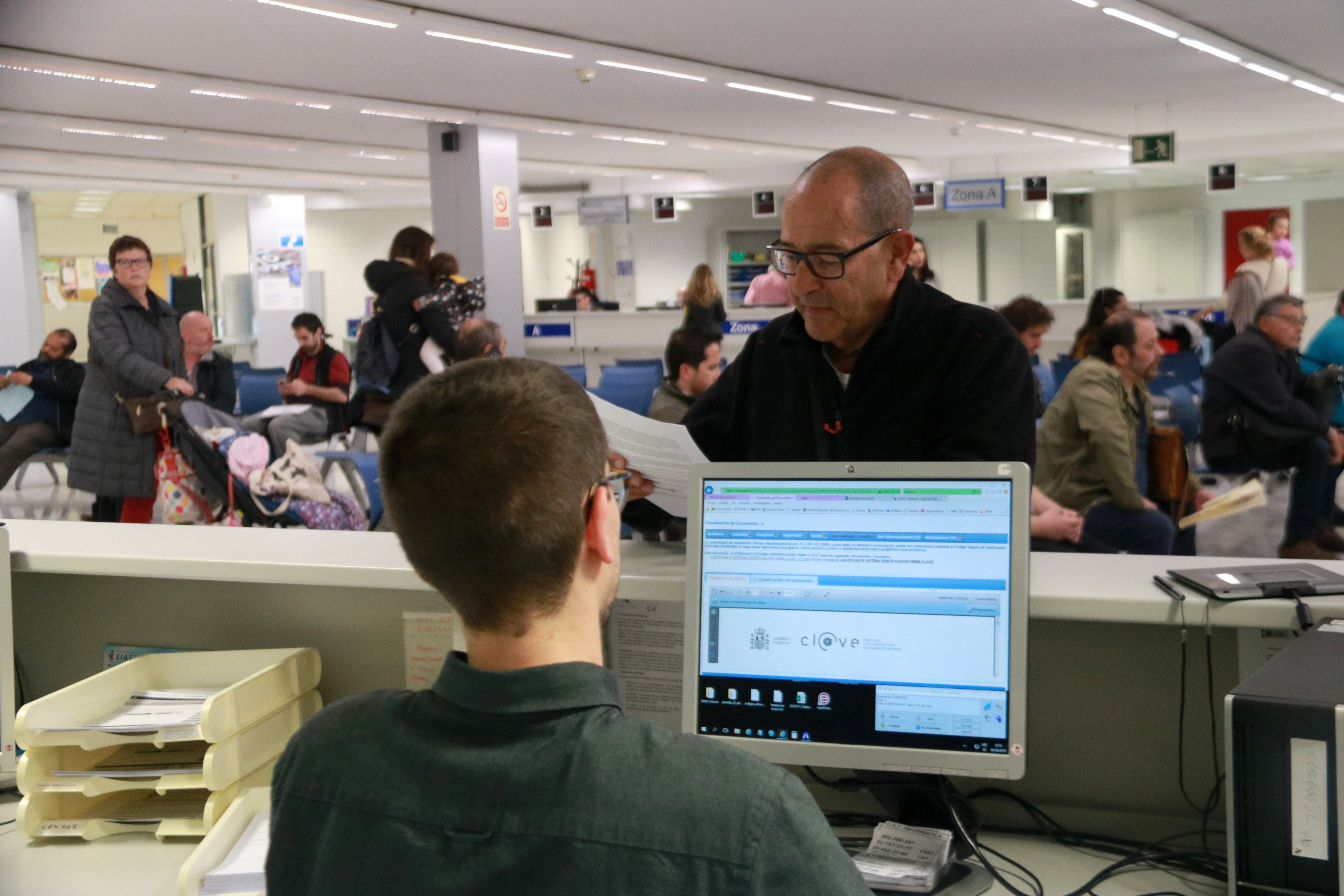 Interior d'una oficina de l'Agència Tributària | ACN