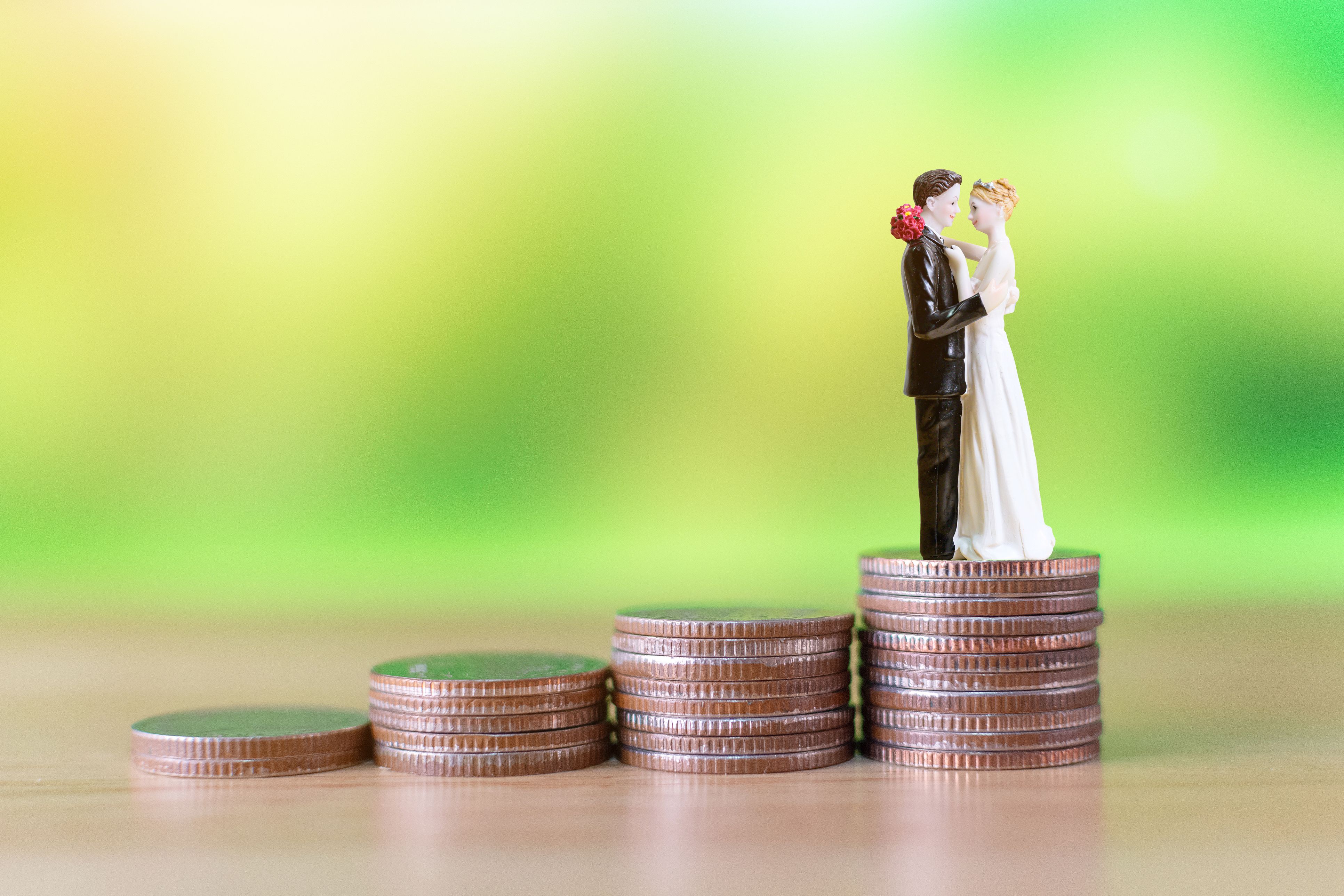 Imatge d'una figura matrimonial | iStock