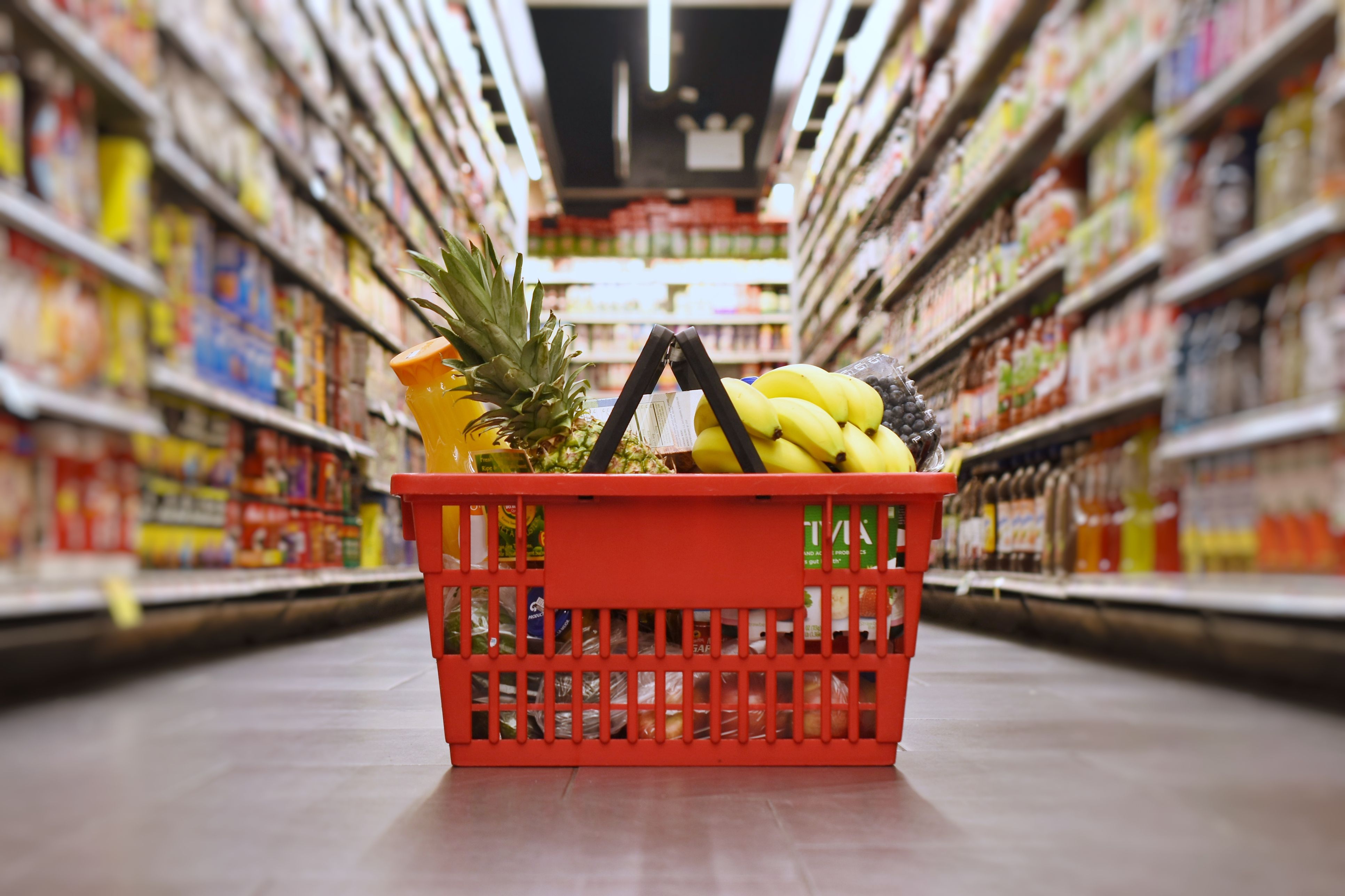 Interior d'un supermercat | iStock