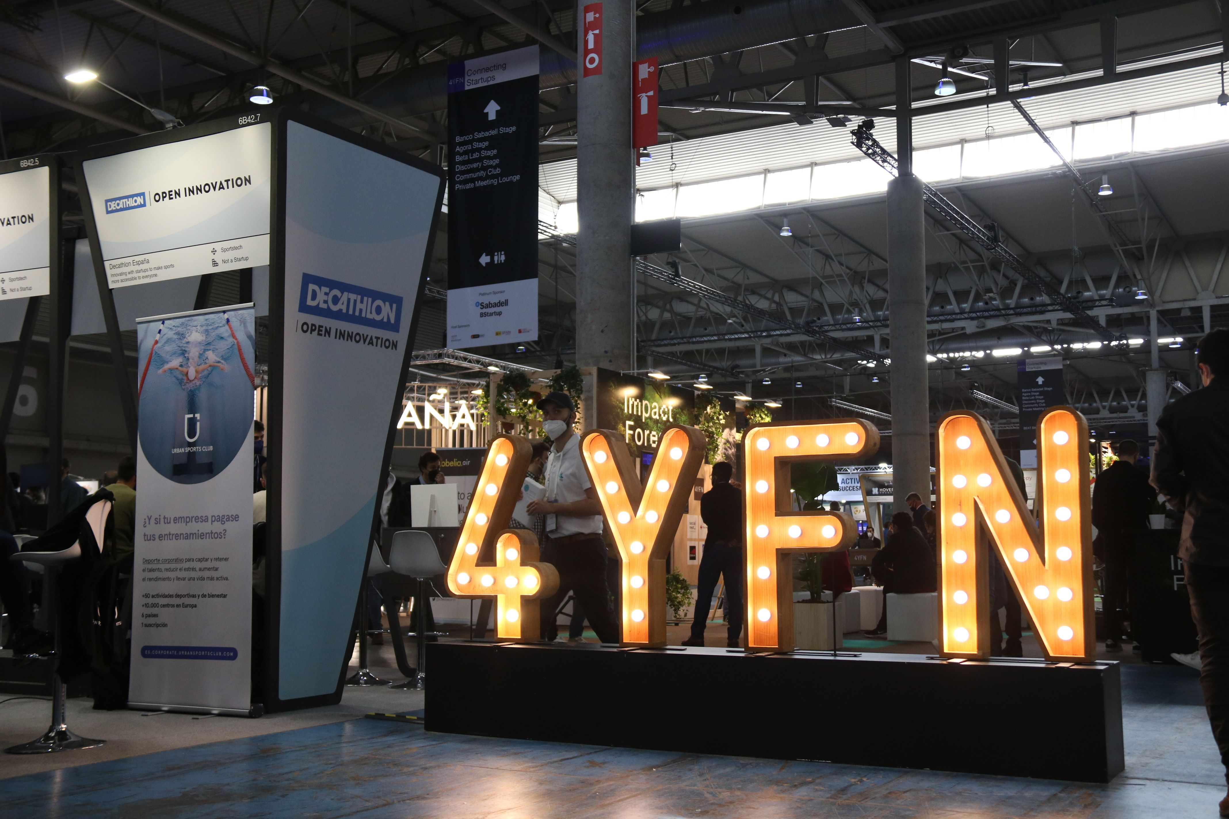 Logotipo del 4YFN en la entrada del pabellón 6 de la Fira de Barcelona | ACN