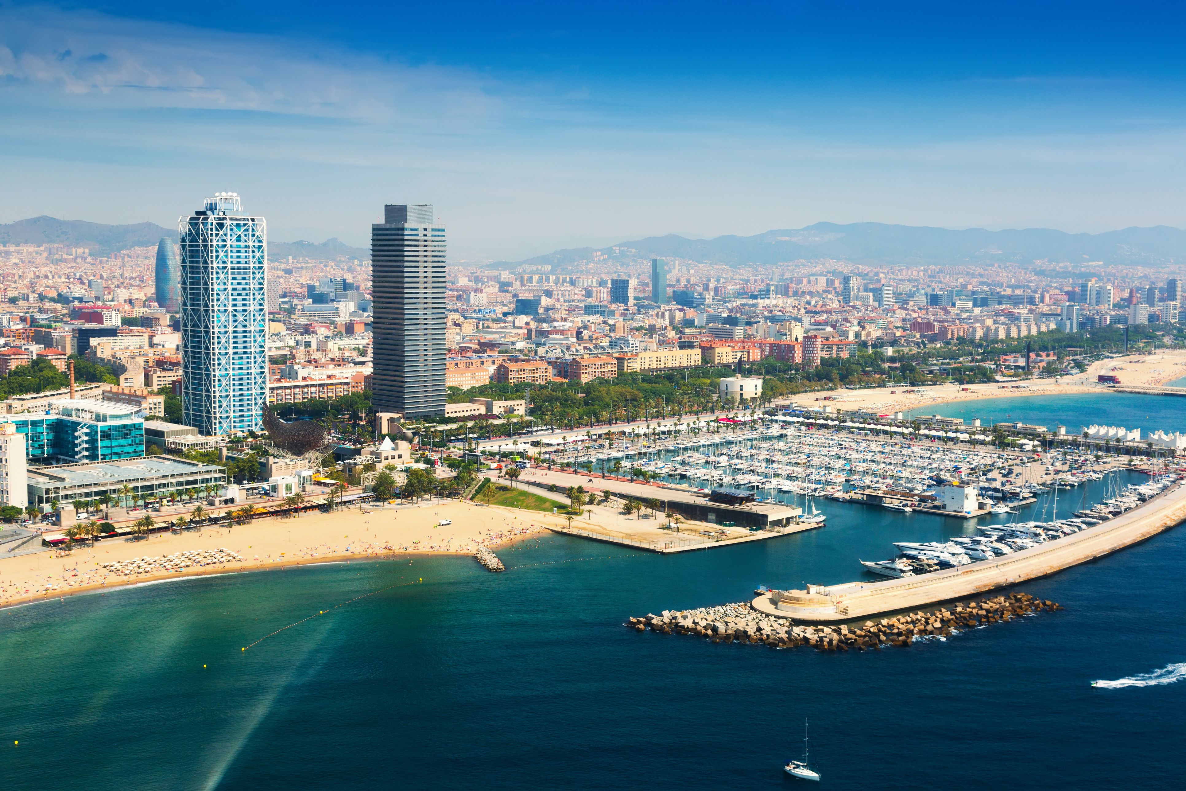 Imagen del Port Olímpic de Barcelona | iStock