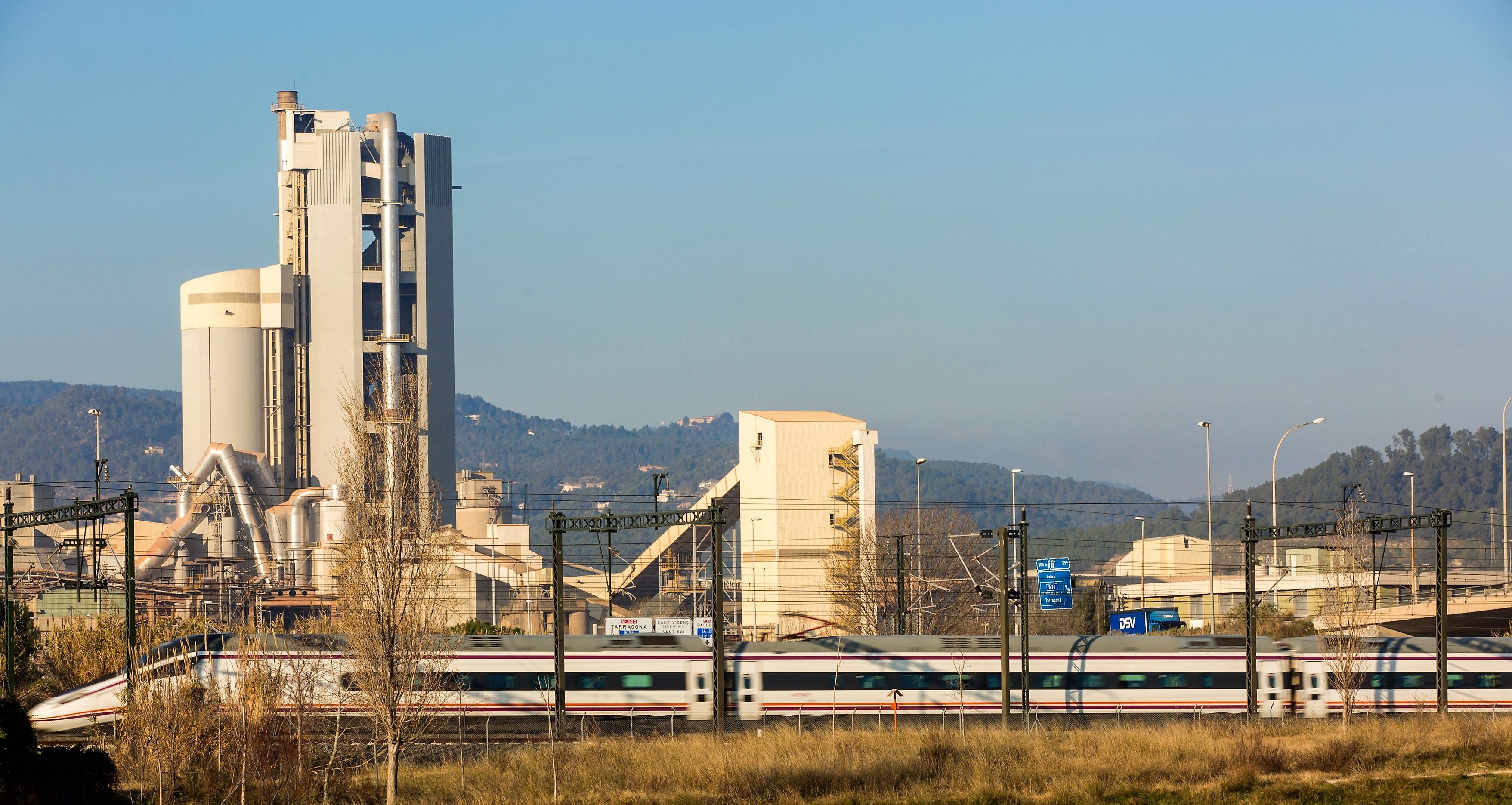 Imatge d'una fàbrica de Ciments Molins | Cedida