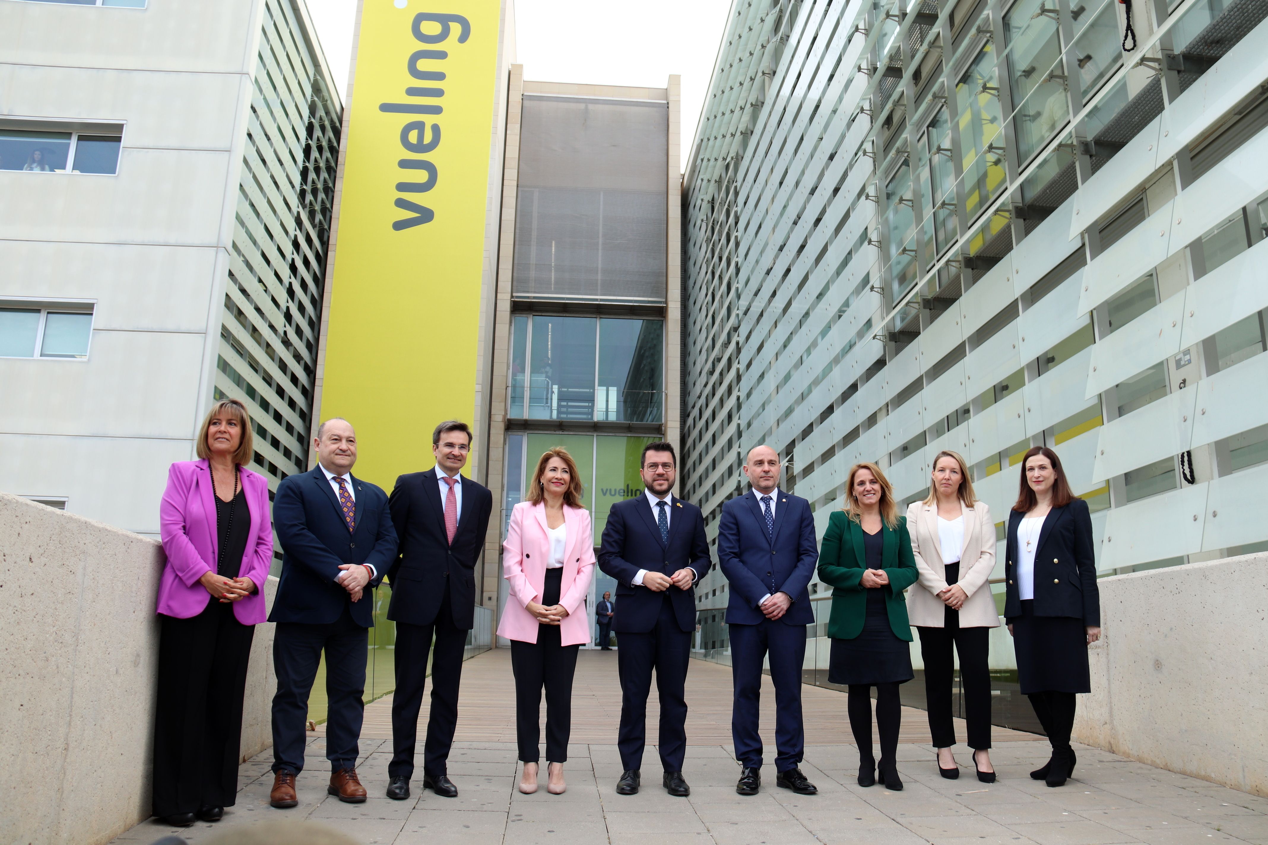 Exterior de la seu de Vueling a Viladecans | ACN - Aina Martí