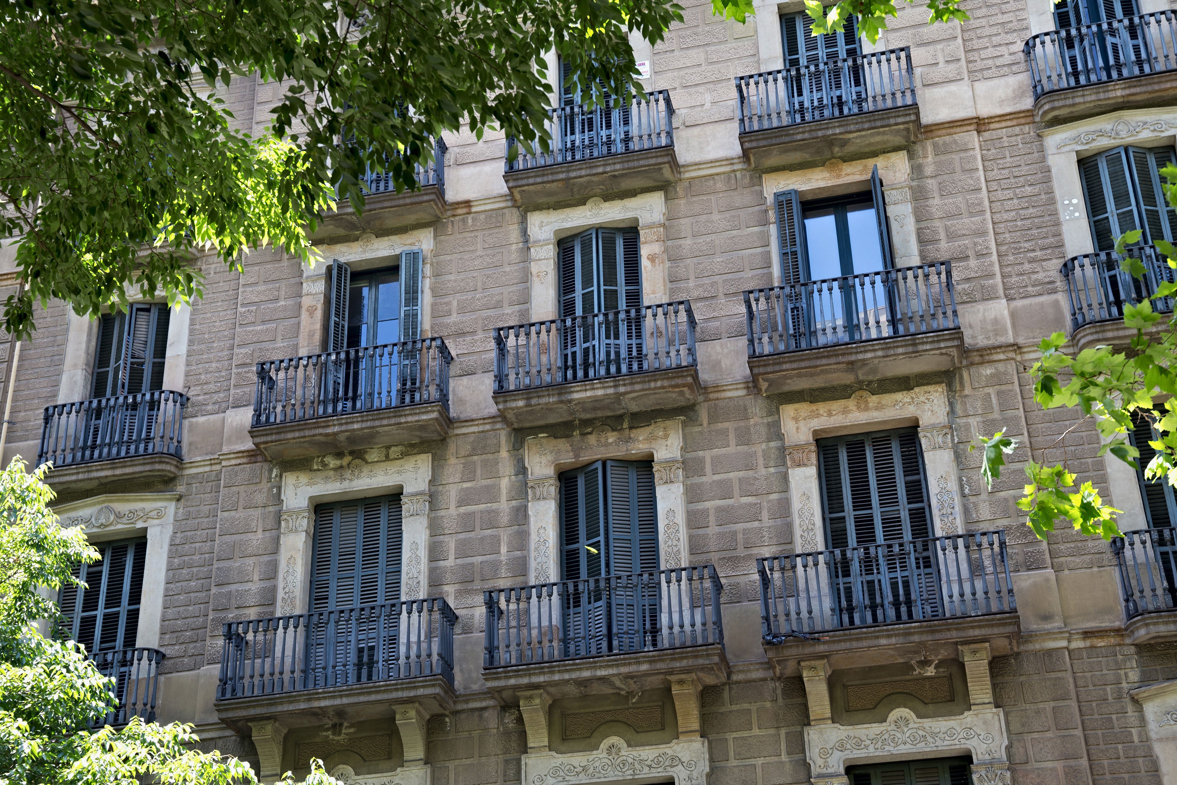 Exterior d'un edifici a Barcelona | iStock