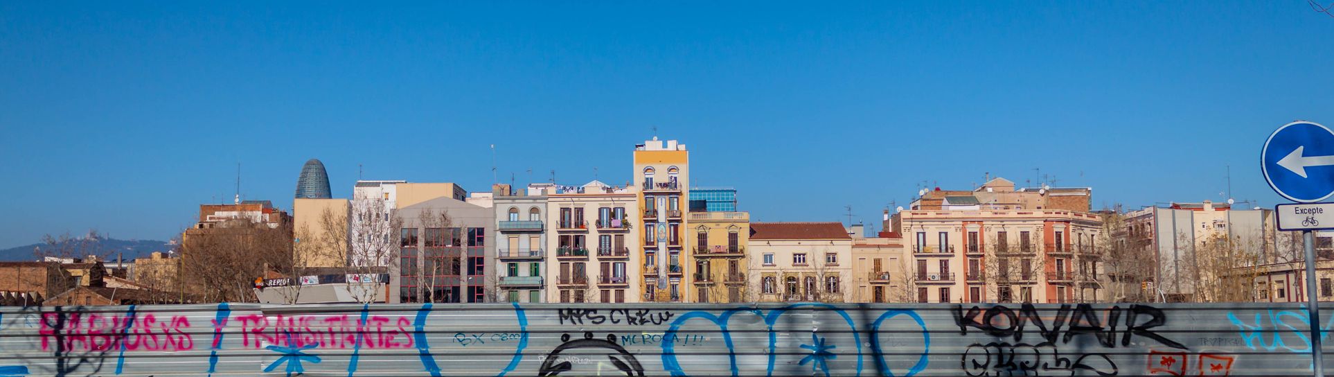 Fachadas de edificios de viviendas en Barcelona | ACN