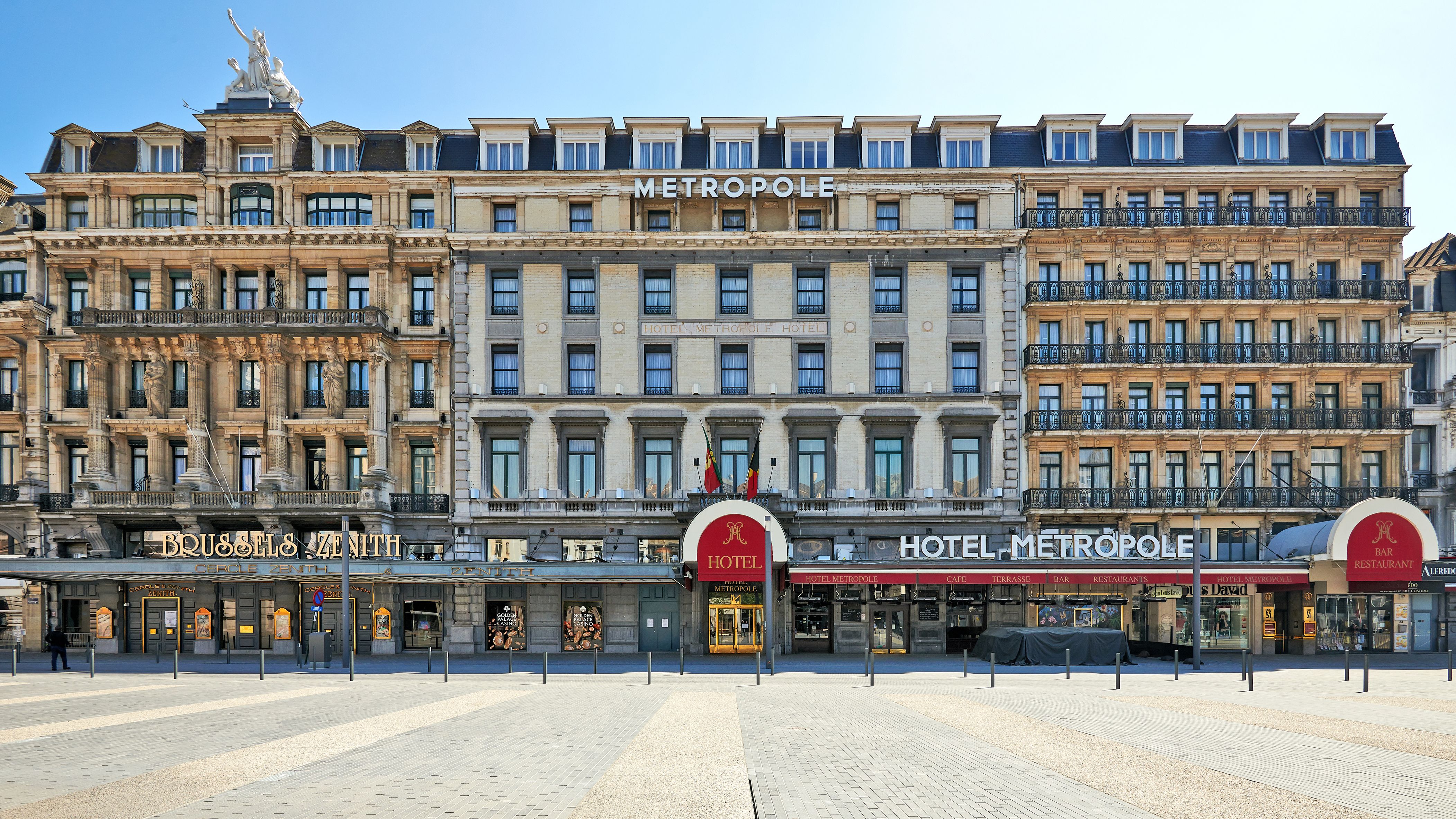 Hotel Metropole en la Place de Brouckère durante el confinamiento | iStock