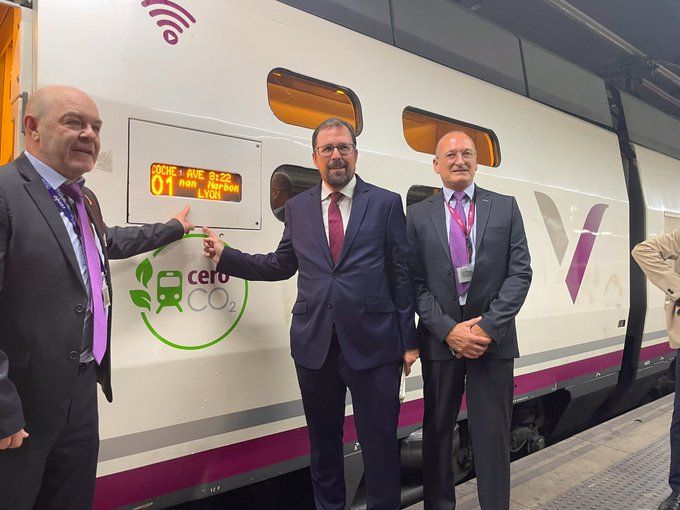 Imatge de Raül Blanco (centre), president de Renfe | Cedida