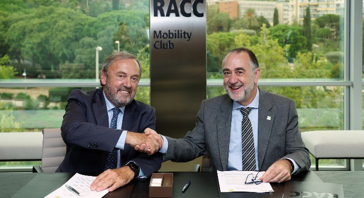 El presidente del Racc, Josep Mateu, y el presidente de FGC, Toni Segarra, durante el acto de firma | Cedida