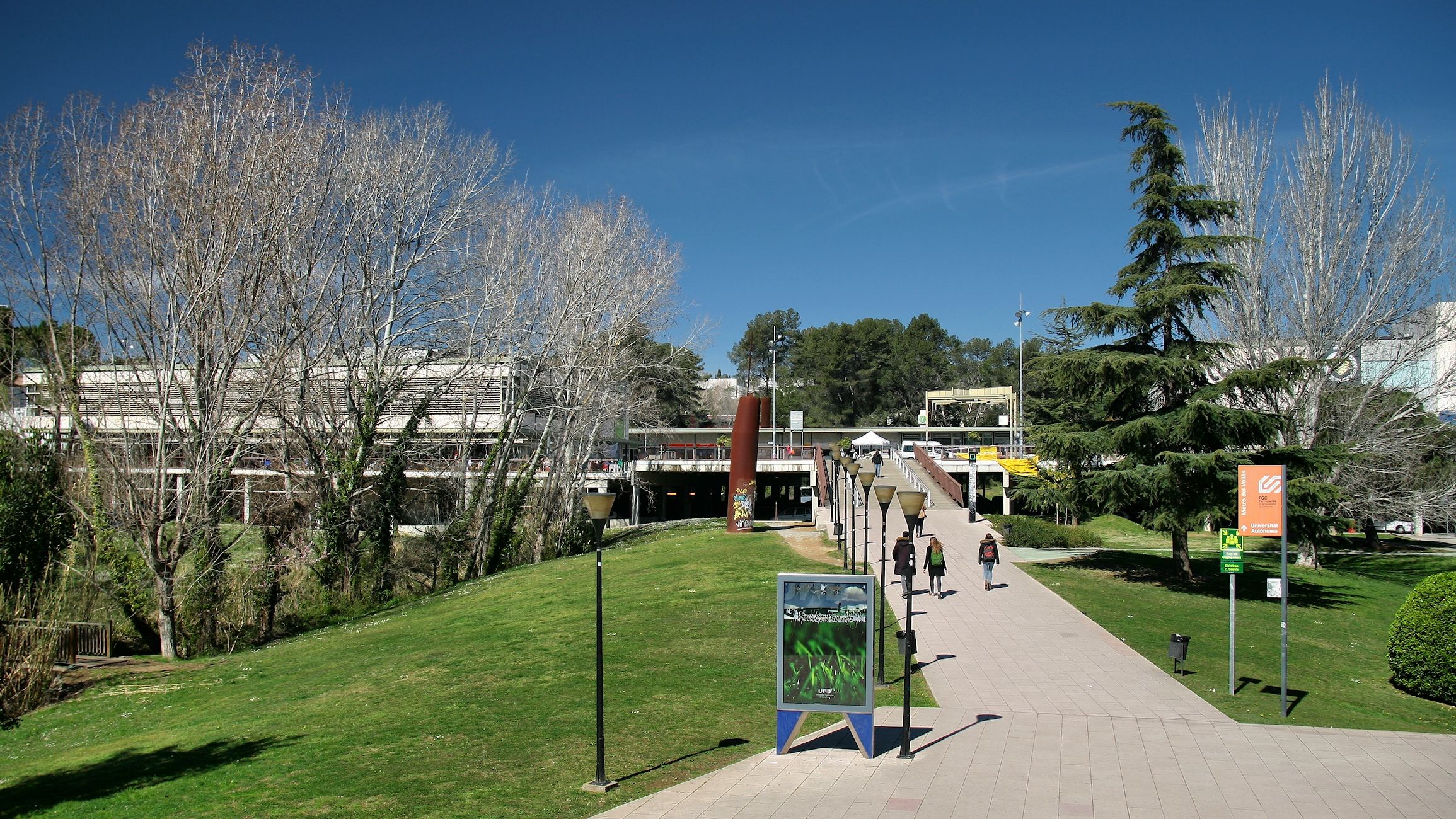 Imatge del campus de la UAB a Bellaterra | Wikimedia Commons