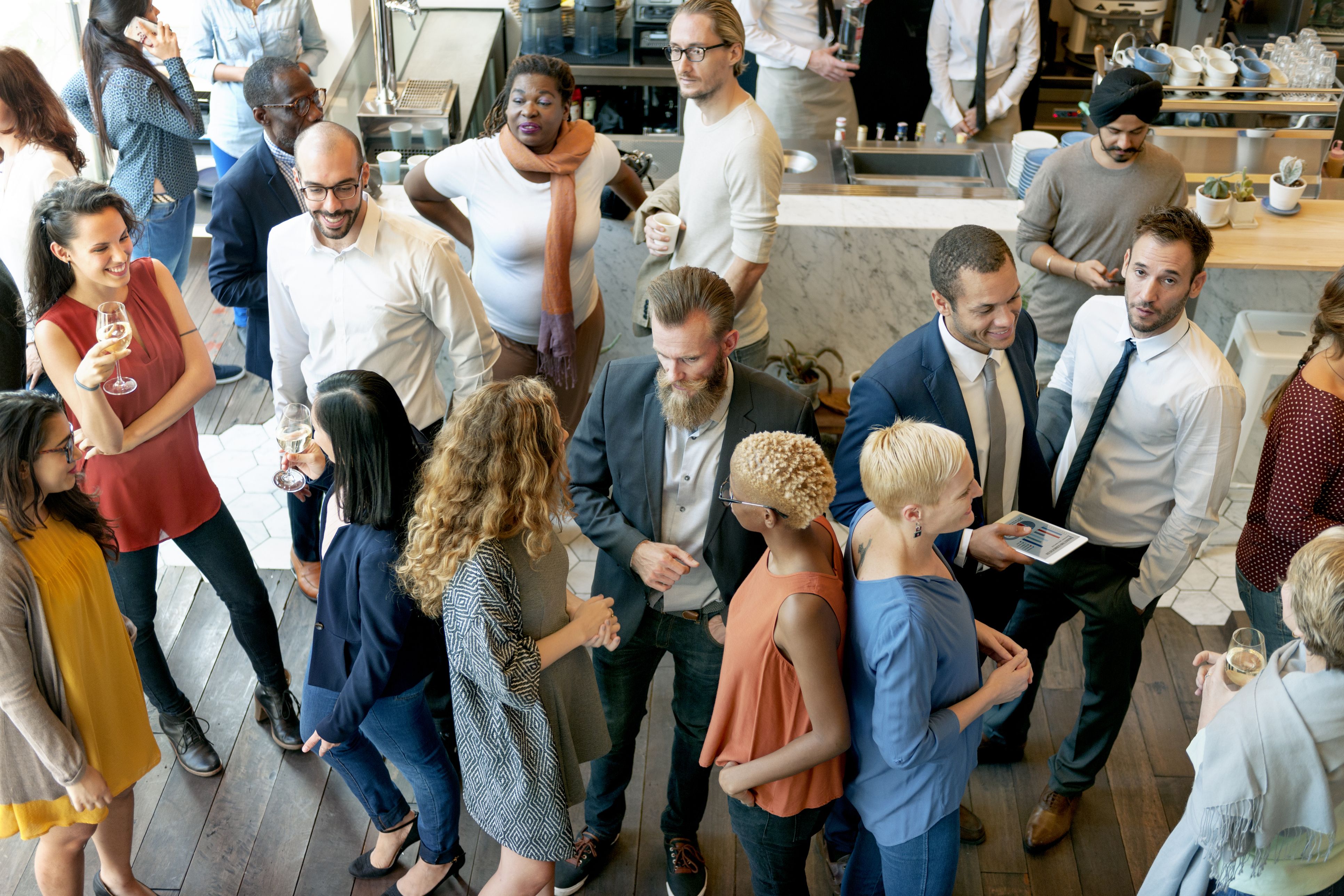 Imagen de una jornada de networking | iStock