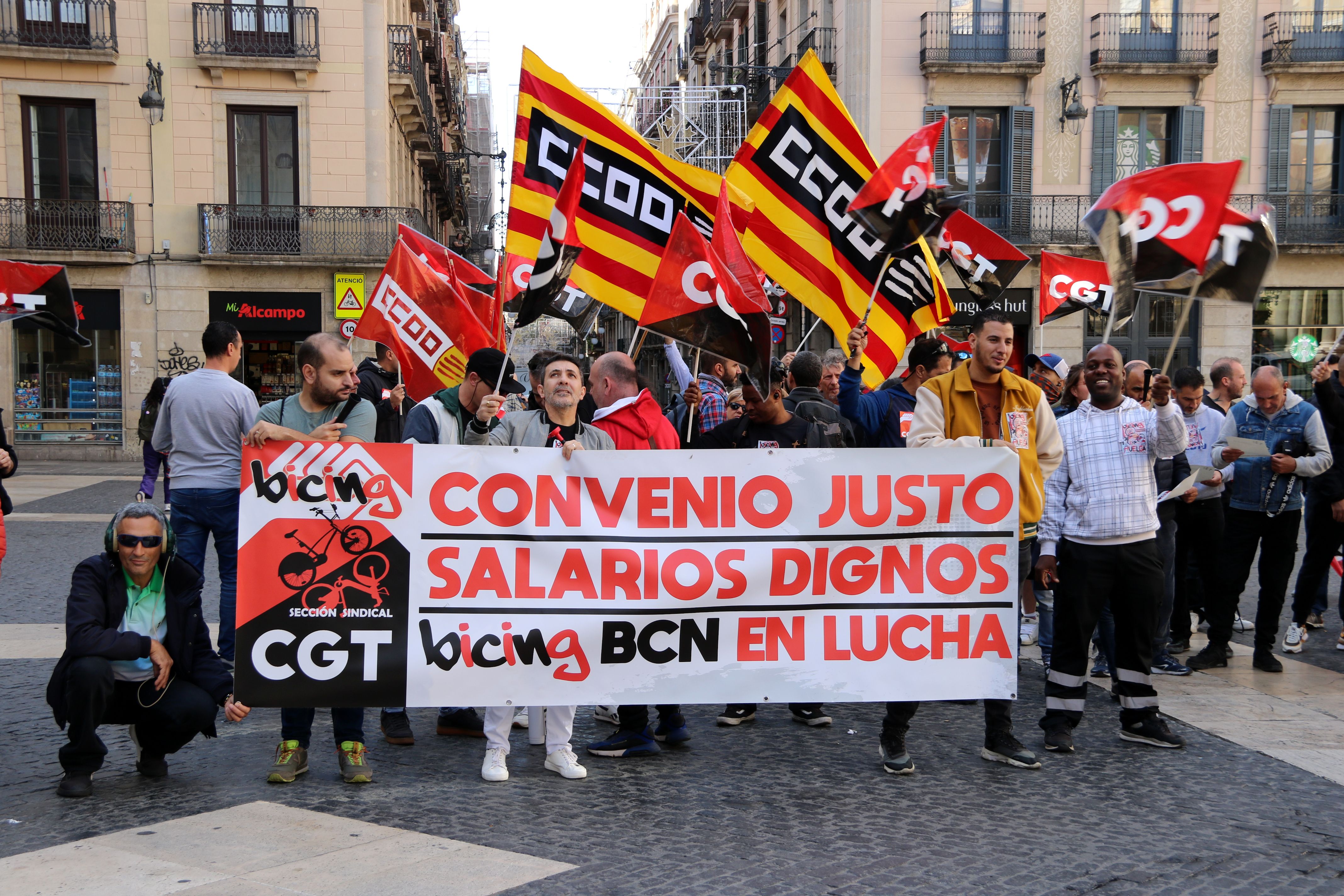 La protesta de los trabajadores del Bicing en su primera jornada de huelga | ACN