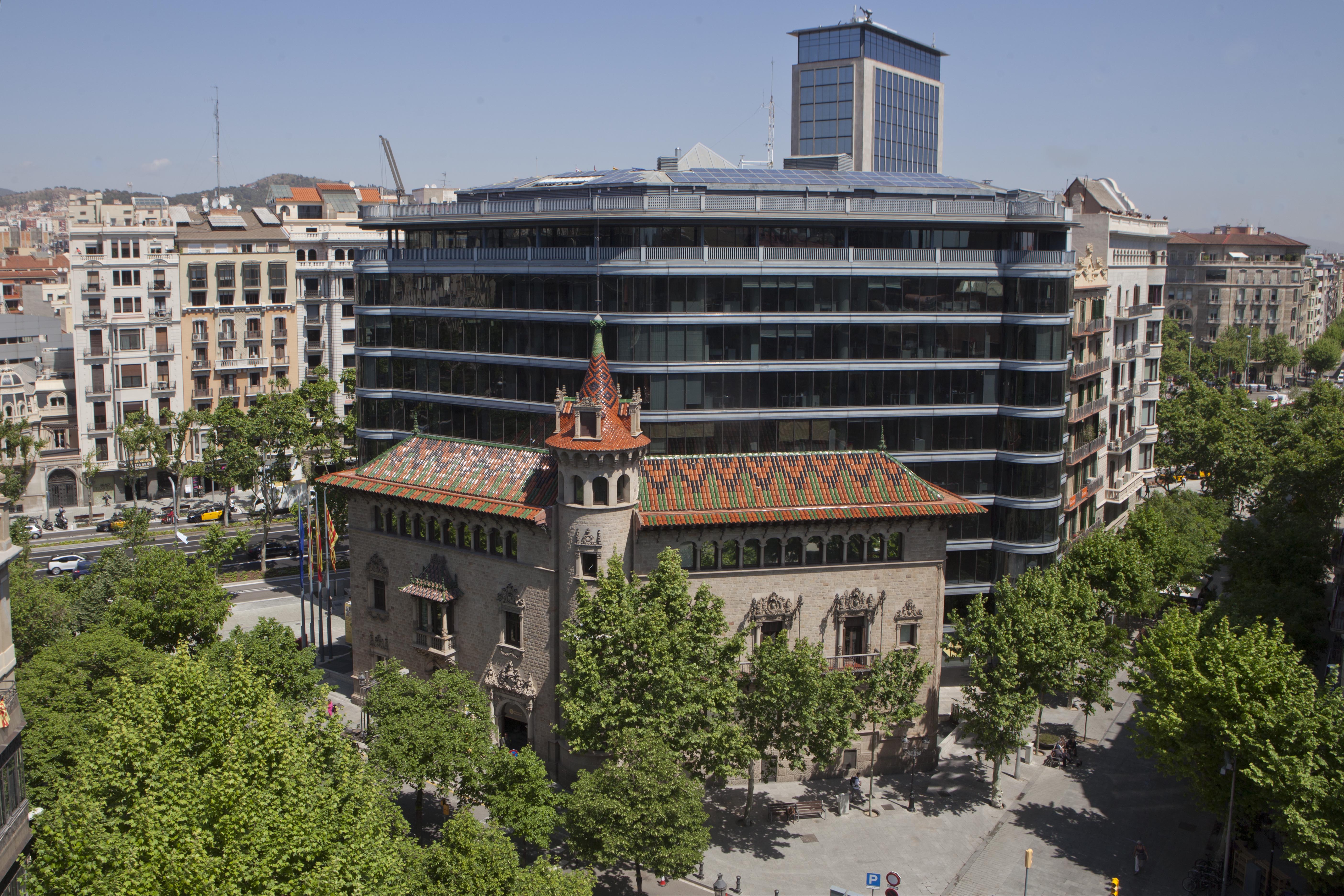 El edificio de Can Serra es la sede principal de la Diputación de Barcelona | Cedida