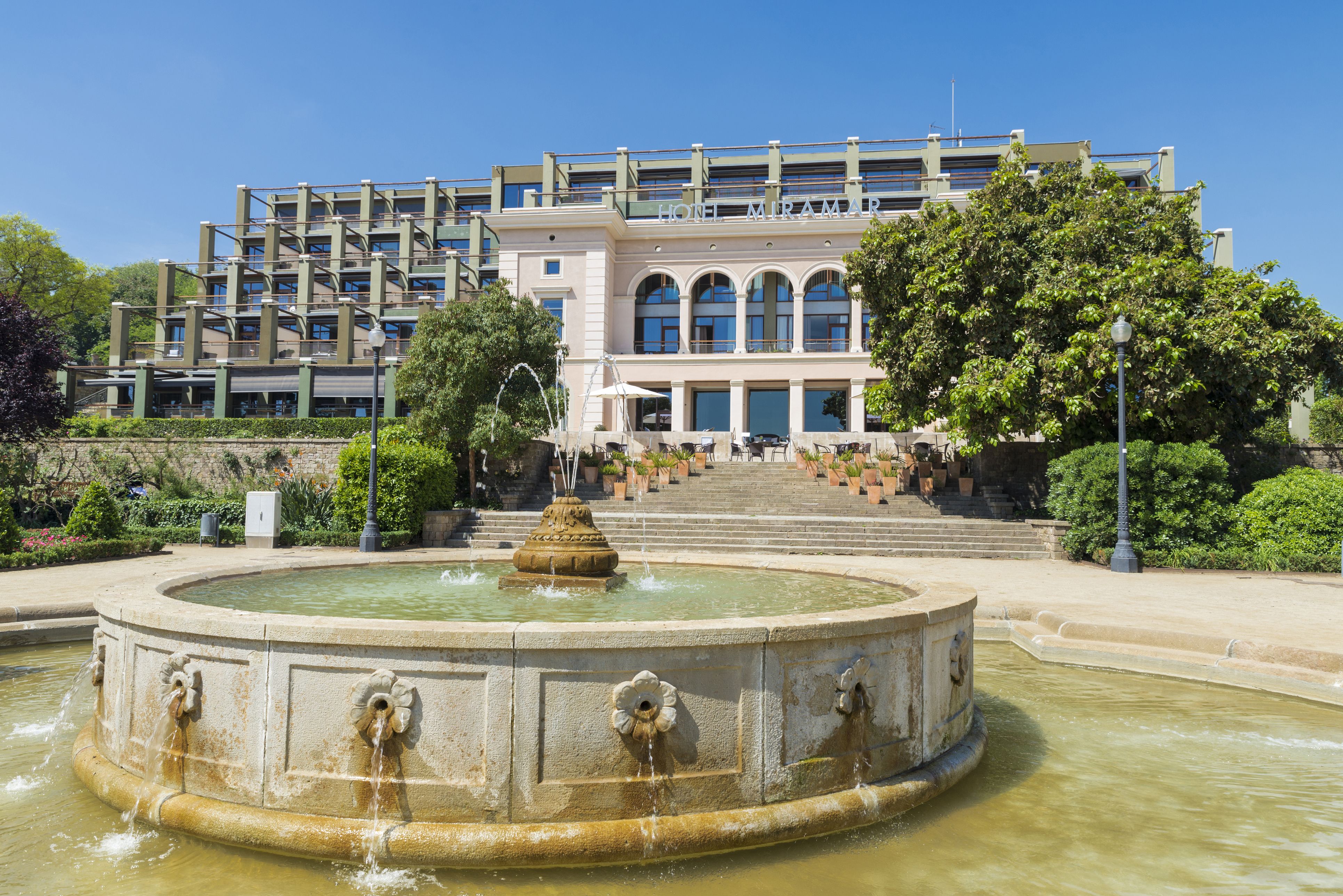 El Hotel Miramar, situado en Montjuïc, se construyó inicialmente como restaurante para la Expo de 1929 | iStock