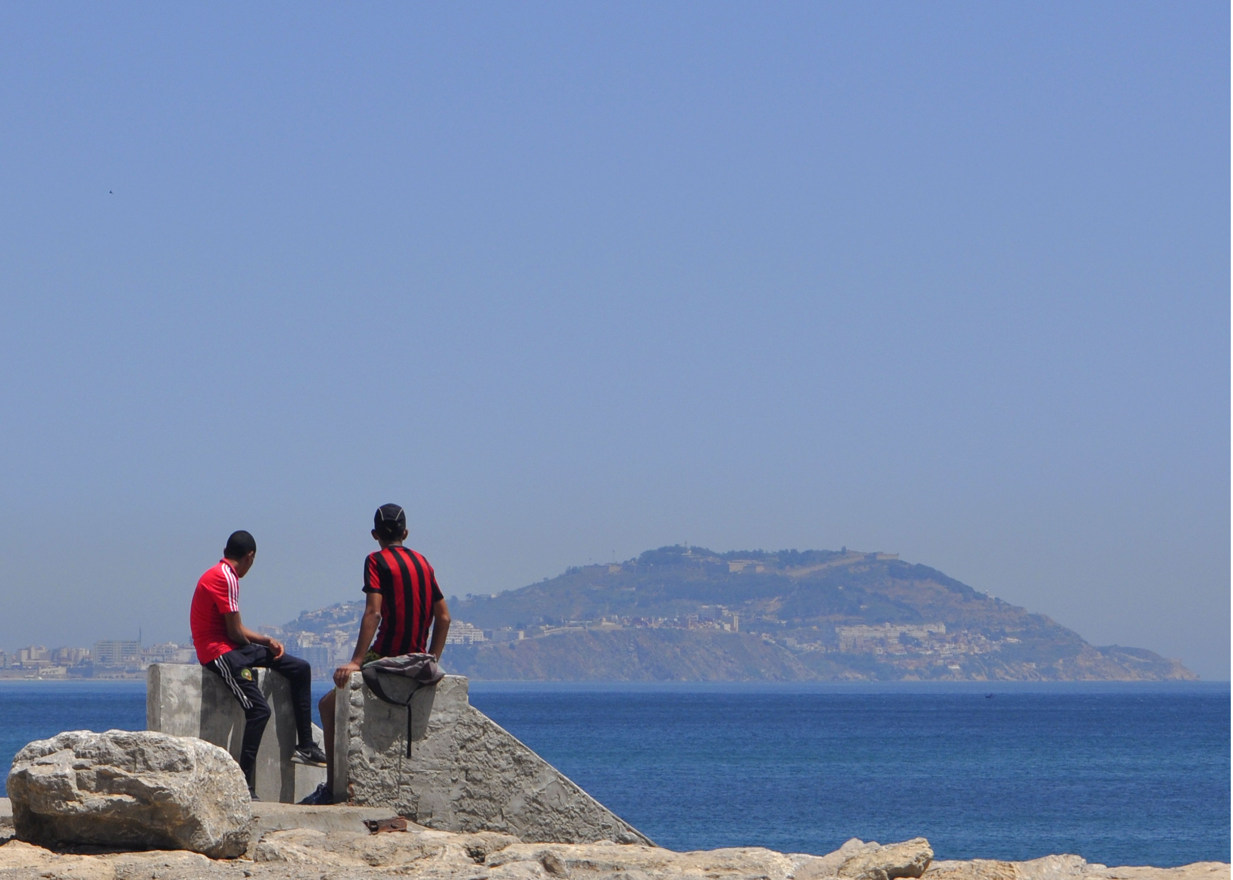 Un de cada tres nous llocs de treball els han ocupat immigrants | iStock