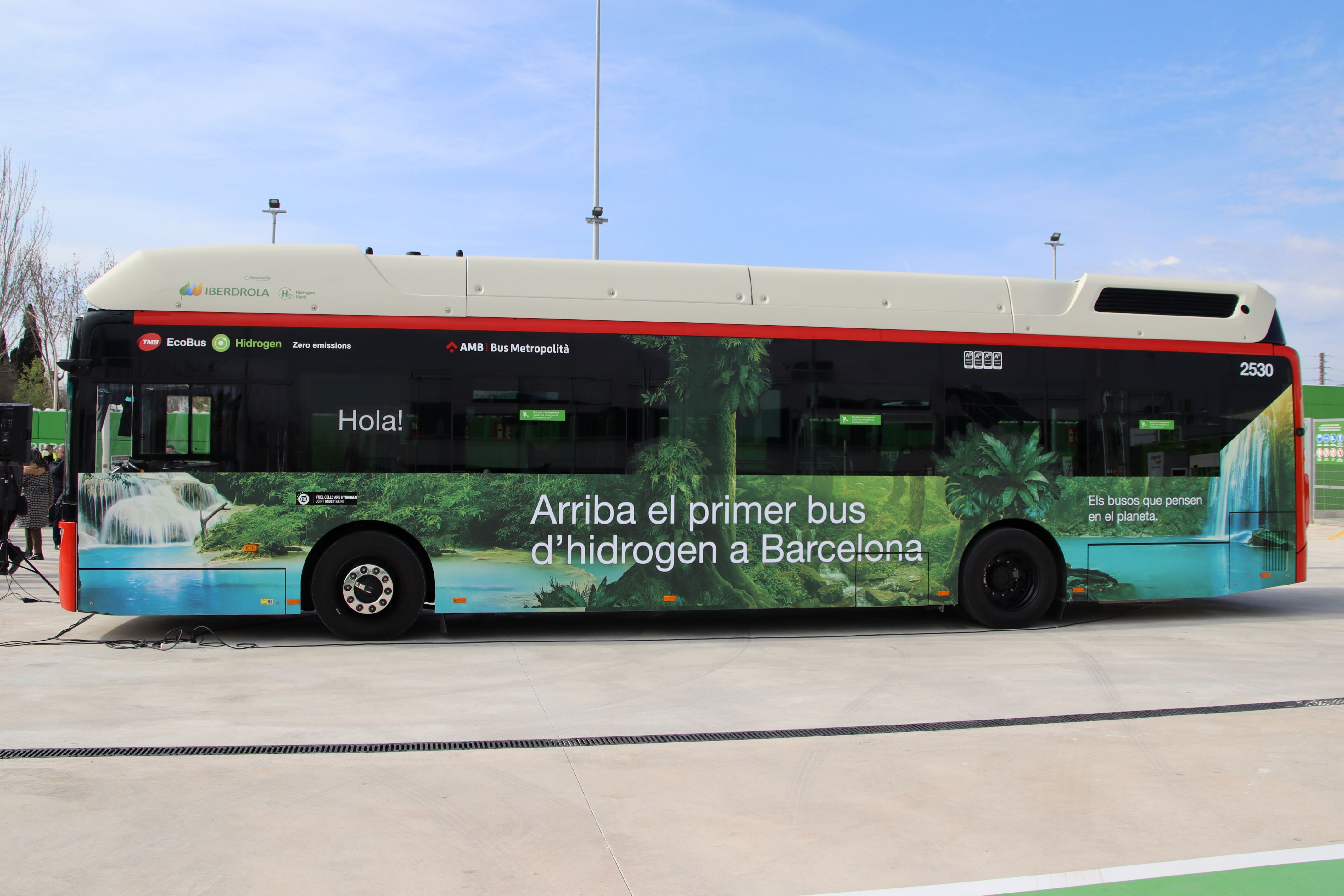 TMB ha adquirido 36 buses de hidrógeno a la empresa Solaris Bus Ibérica | ACN