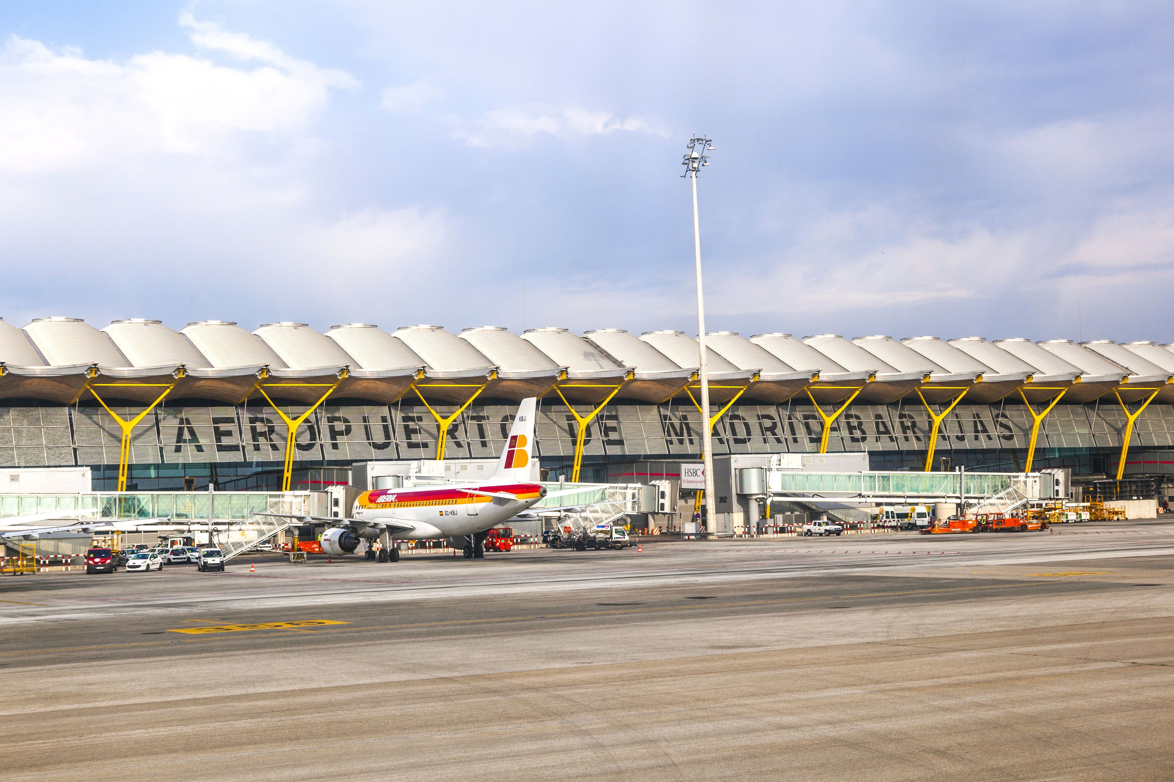 El Gobierno ha anunciado una inversión de 2.400 millones de euros en Barajas | iStock