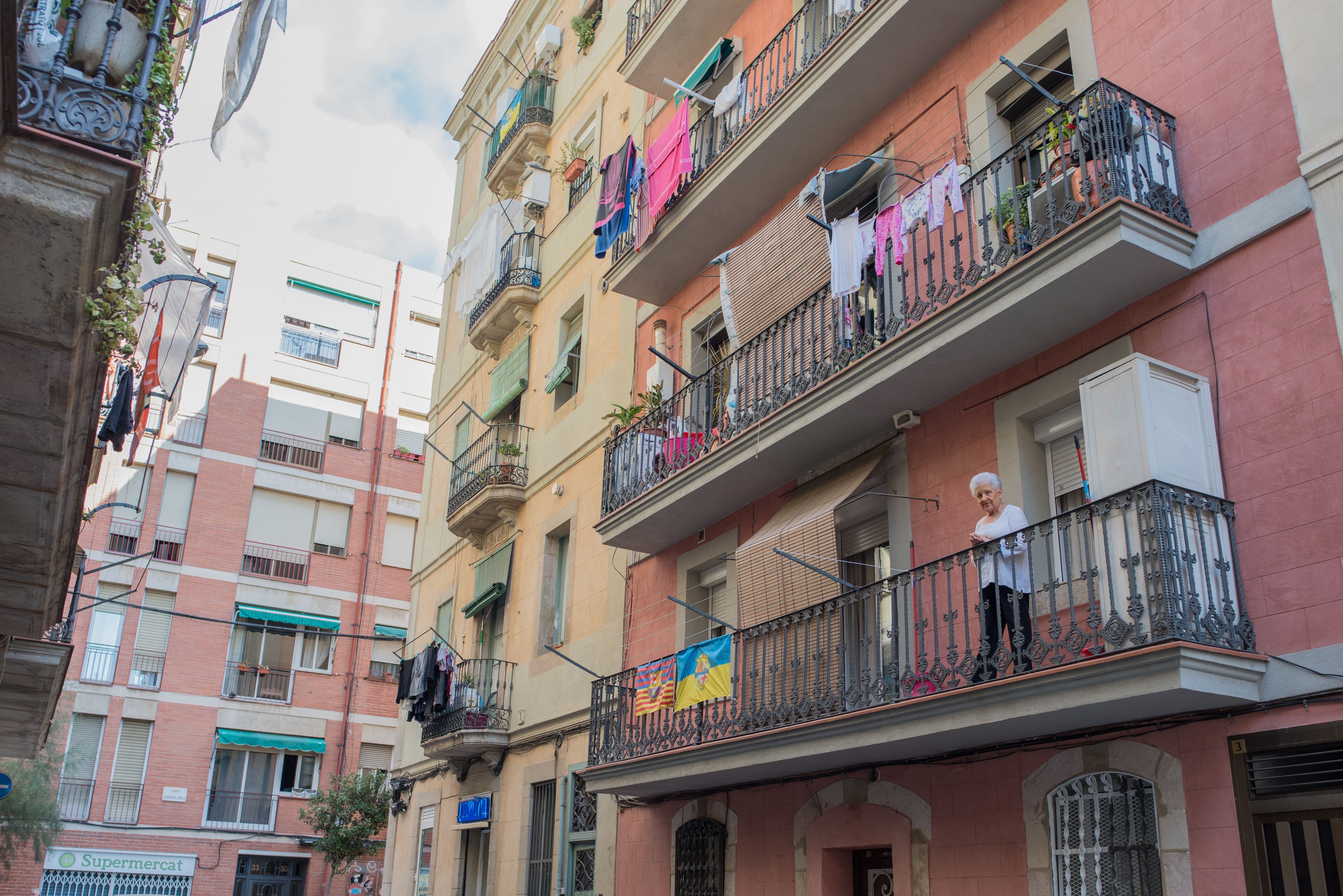 Un edificio del barrio de la Barceloneta (Barcelona) | iStock