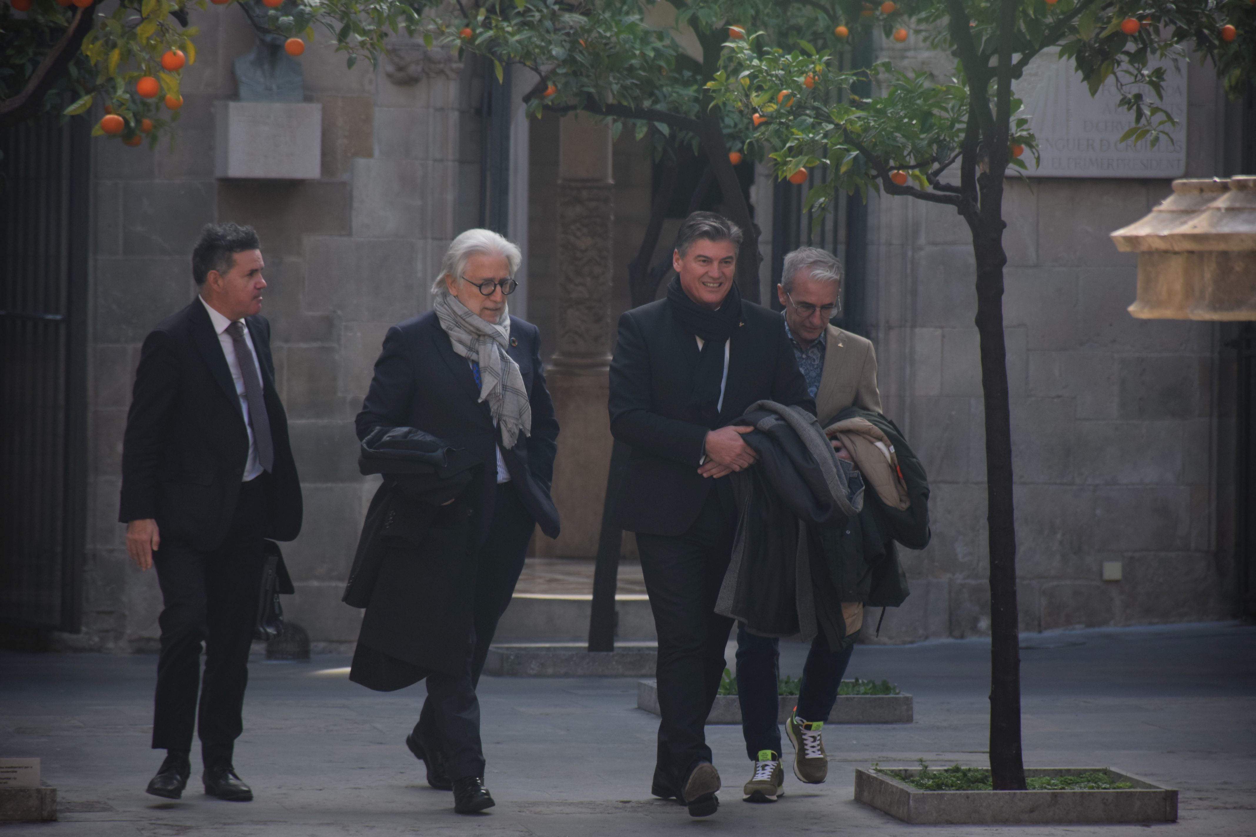 Los presidentes de Foment del Treball y Pimec, Josep Sánchez Llibre y Antoni Cañete, este lunes en el Palau de la Generalitat | ACN