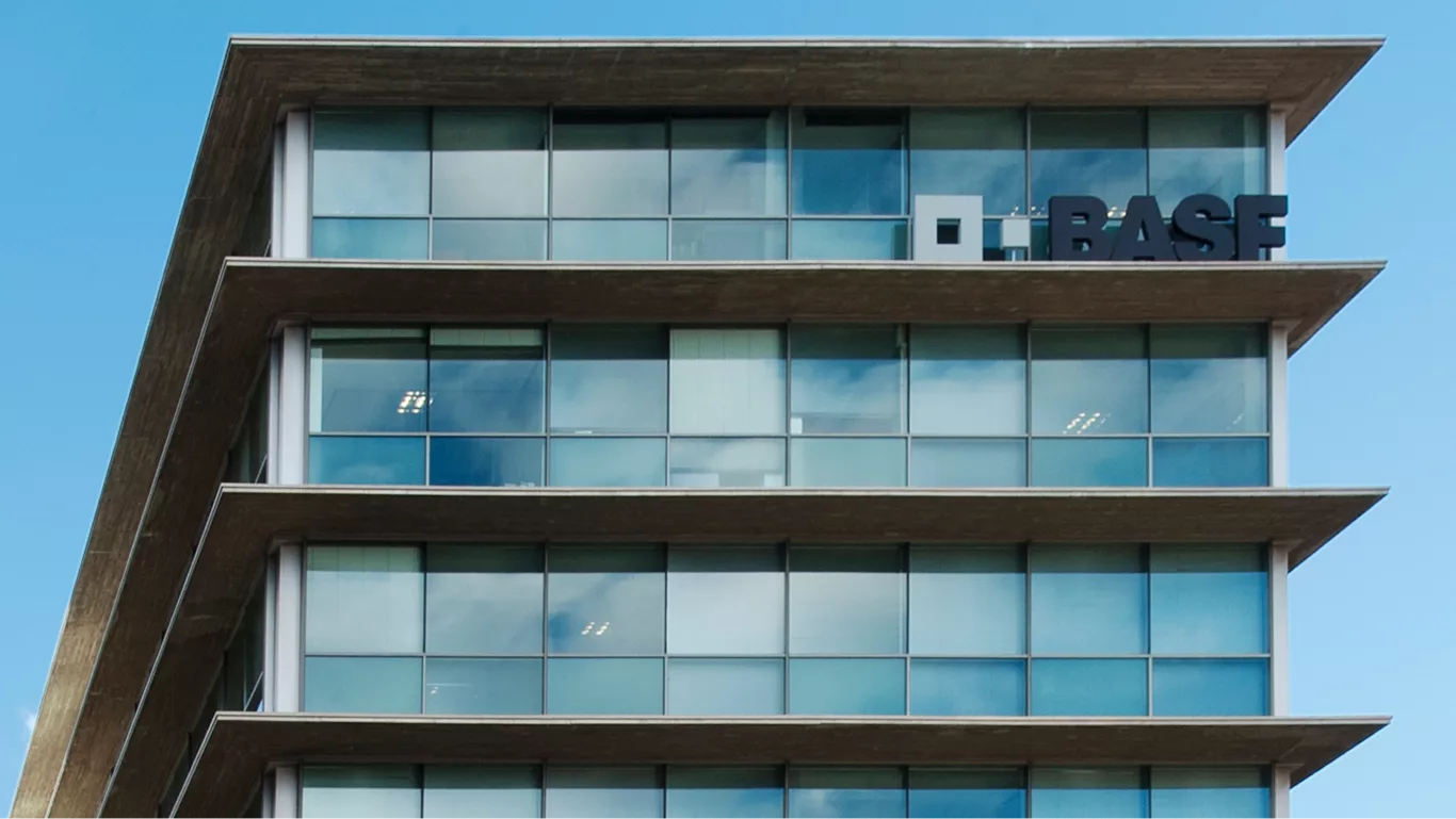 Fachada de las oficinas centrales de Basf, en Barcelona | Cedida