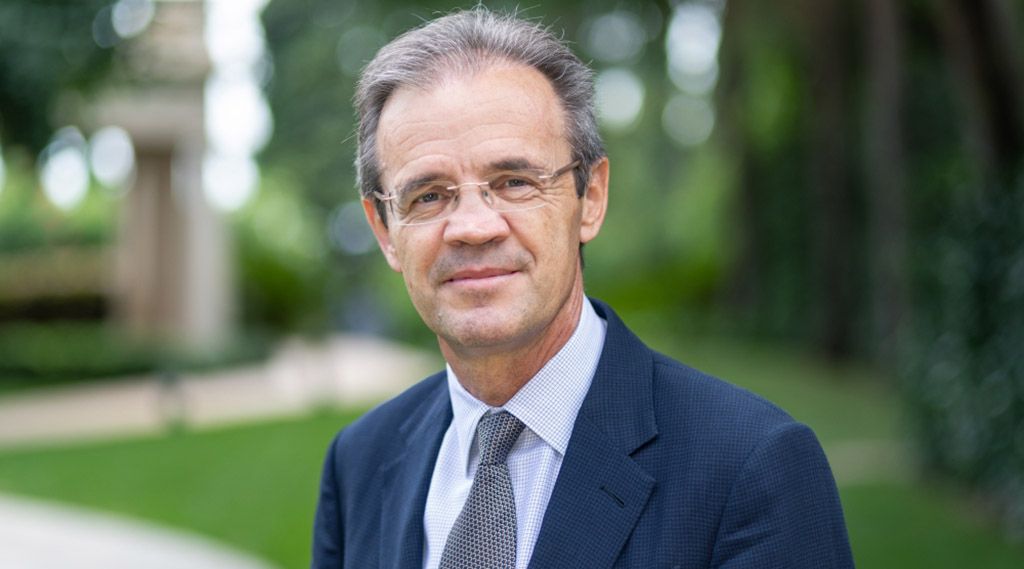 L'economista Jordi Gual, expresident de Caixabank, ha publicat 'Confiar no tiene precio' | IESE Business School