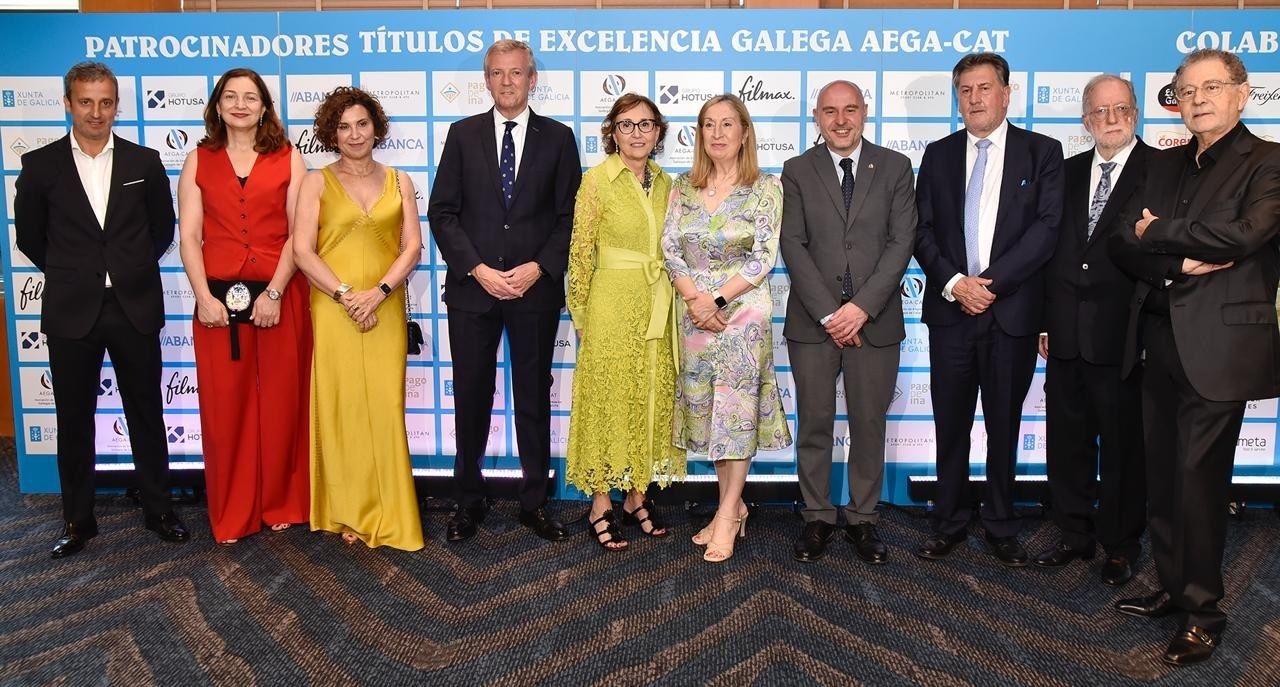 El presidente de la Xunta de Galicia, Alfonso Rueda, y el delegado del Gobierno de España en Catalunya, Carlos Prieto, antes de la cena | Cedida