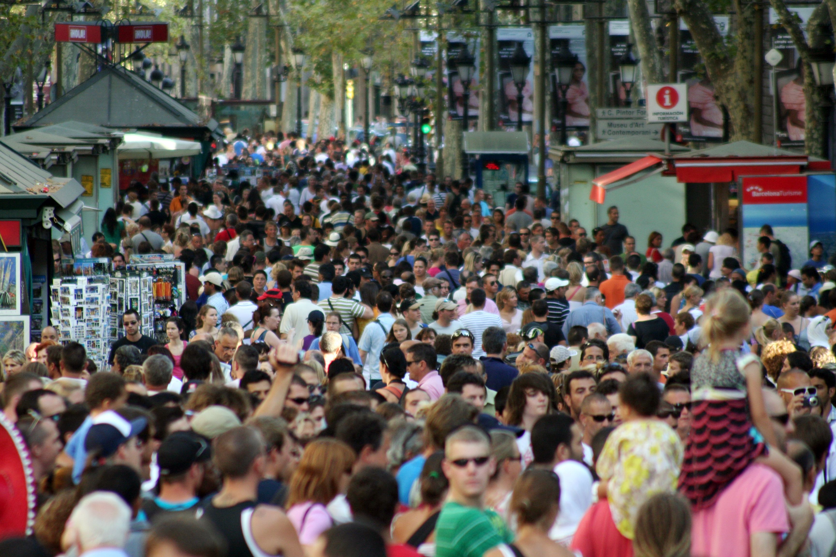 La Rambla de Barcelona massificada | iStock