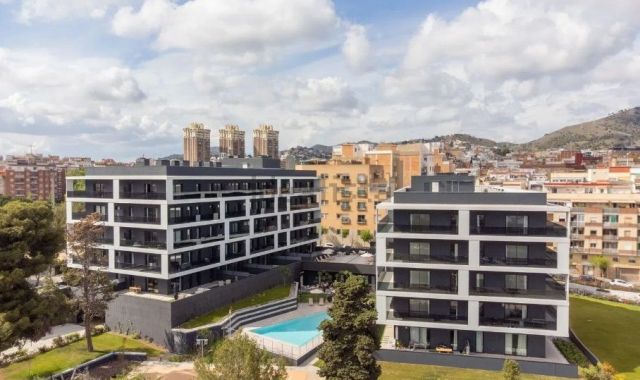 La primera promoció de Porta Barcelona, de Corp, a Esplugues de Llobregat | Corp