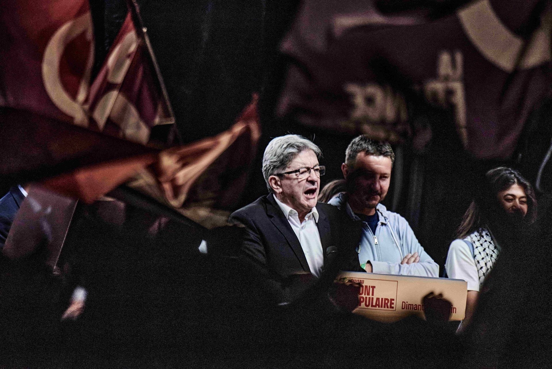 Jean-Luc Melenchon pronunciando un discurso en la plaza de la República de París | EP