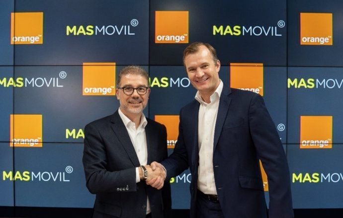 Ludovic Pech, conseller delegat d'Orange Espanya, i Meinrad Spenger, conseller delegat de MásMóvil