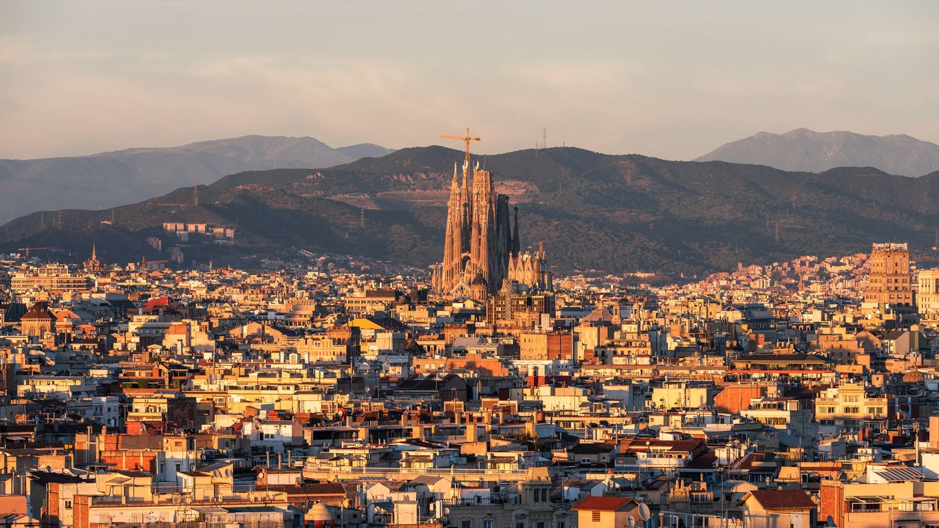 El creixement anual de Catalunya es va situar cinc dècimes per sobre de la mitjana espanyola | iStock