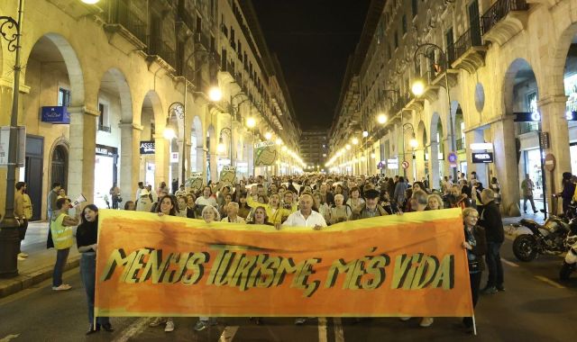 Entre las administraciones públicas y el empresariado turístico hay poca confianza: se miran de reojo y no se fían | EP