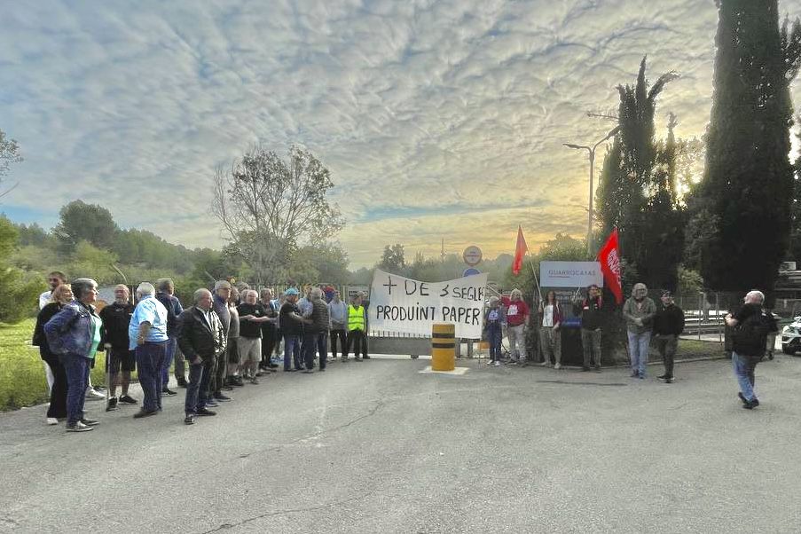  Desenes de treballadors de Guarro Casas s'han manifestat