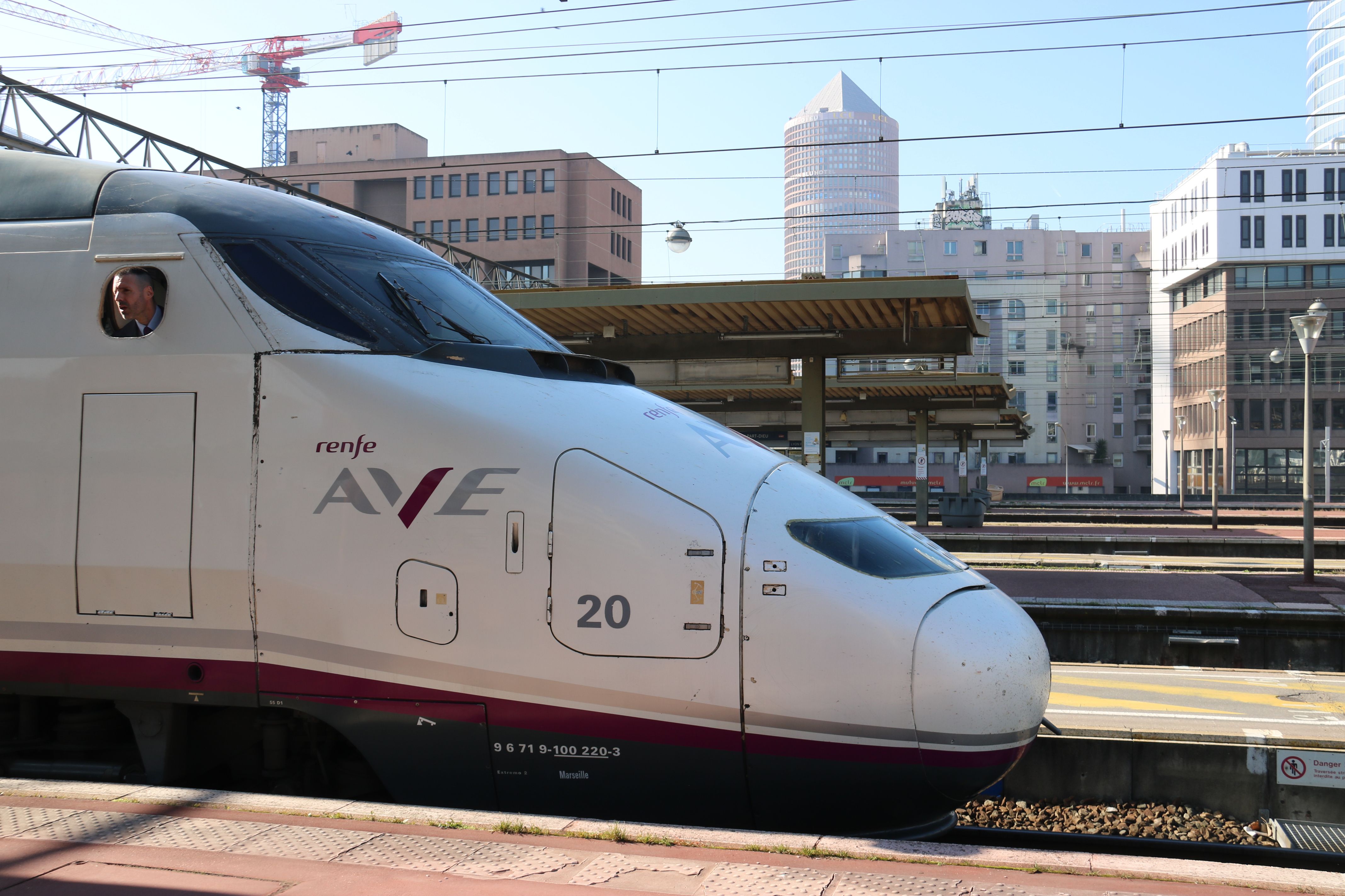 Un tren d'AVE de Renfe a l'estació de Lyon-Part Dieu, a França | ACN