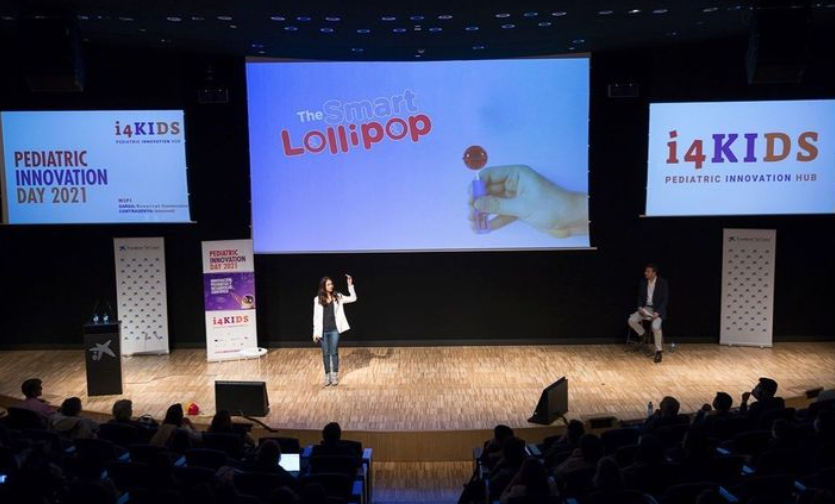 Diana Ballart presentant The Smart Lollipop | Cedida