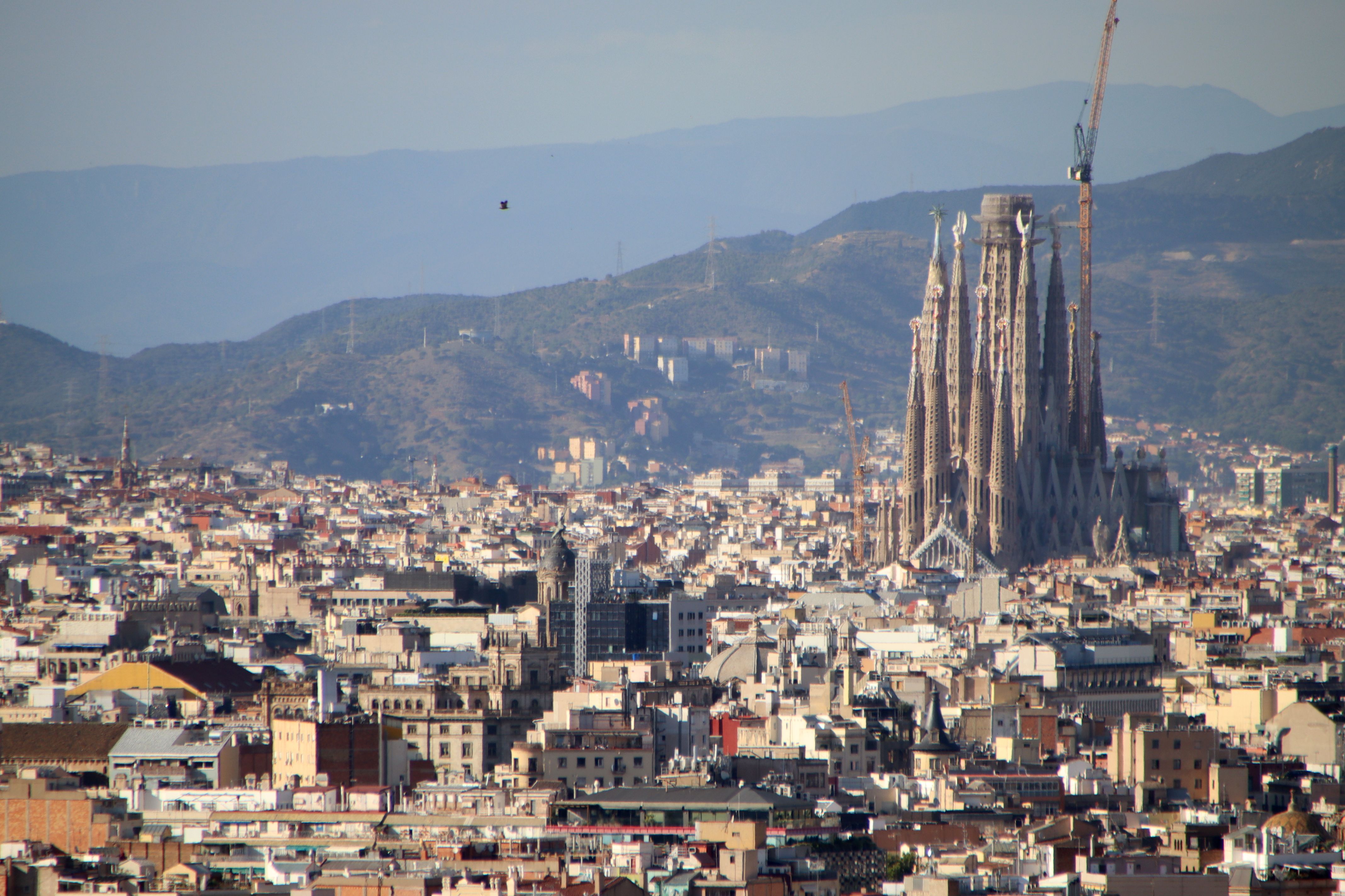 Idealista i Pisos.com destaquen que la capital catalana és la ciutat amb lloguers compartits més cars | ACN