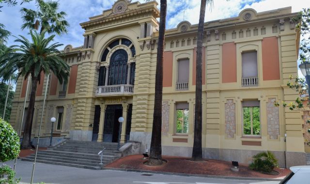 La seu central de la Cecot està ubicada a l'emblemàtic edifici del Magatzem Pasqual Sala | EP