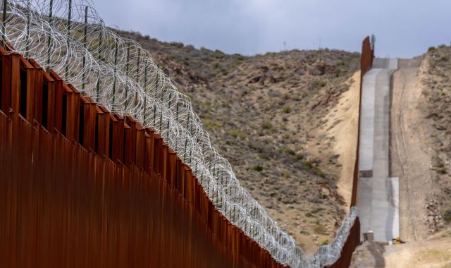 Muro en la frontera entre California, EEUU, y México | Europa Press