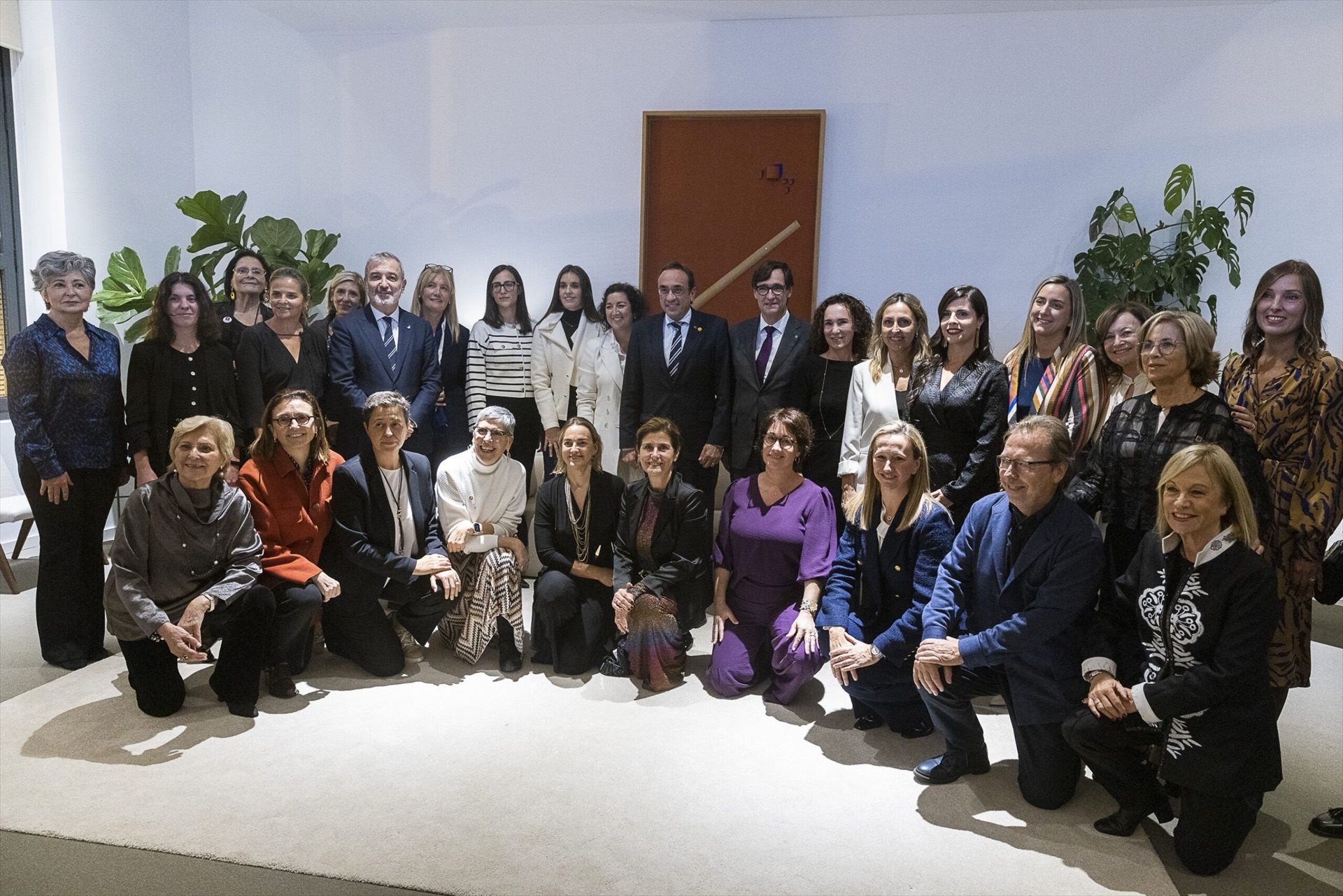 Foto de família de la gala dels 27 Premis Fidem | Ajuntament de Barcelona