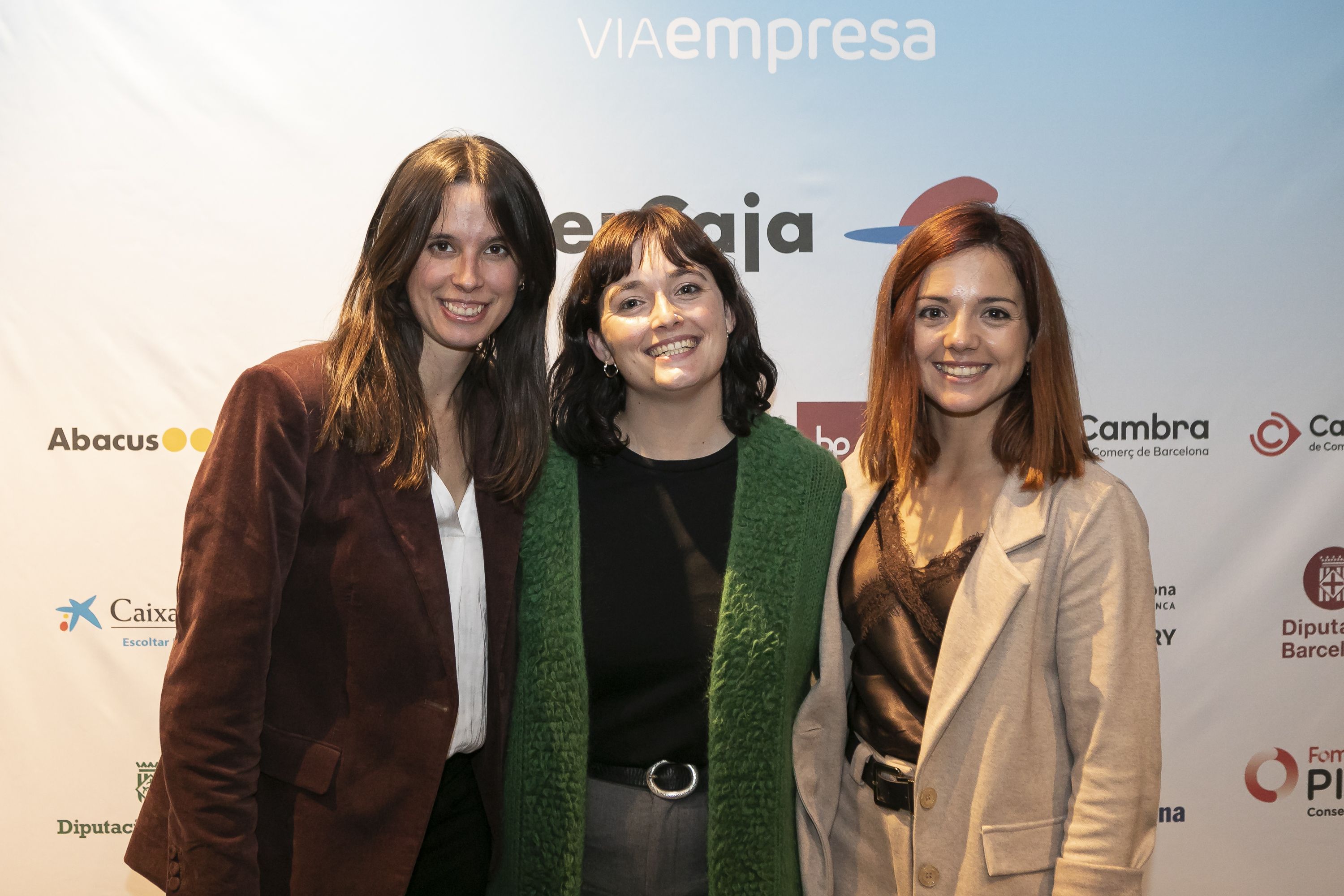 Gemma Fontseca, Ariadna Romans i Elena Busquets durant el còctel relacional | 